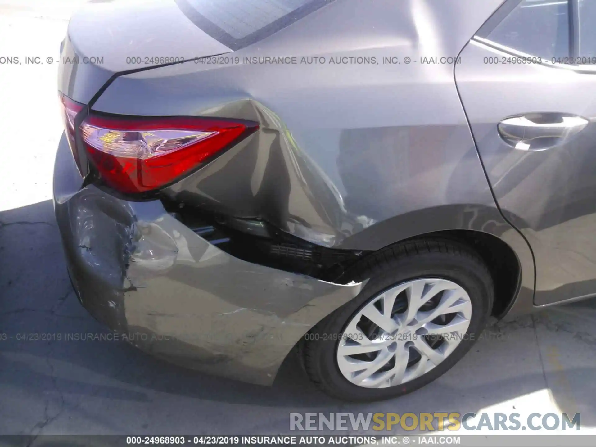 6 Photograph of a damaged car 5YFBURHE7KP932691 TOYOTA COROLLA 2019