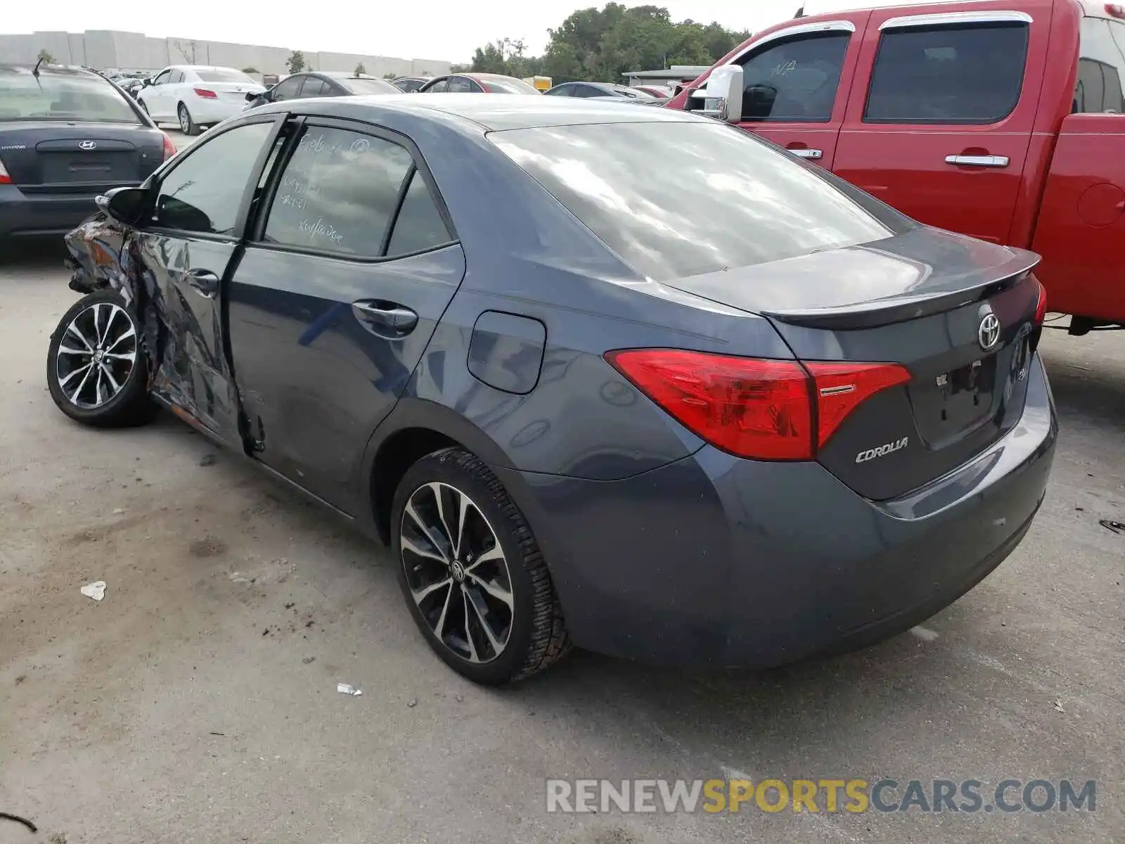 3 Photograph of a damaged car 5YFBURHE7KP933257 TOYOTA COROLLA 2019