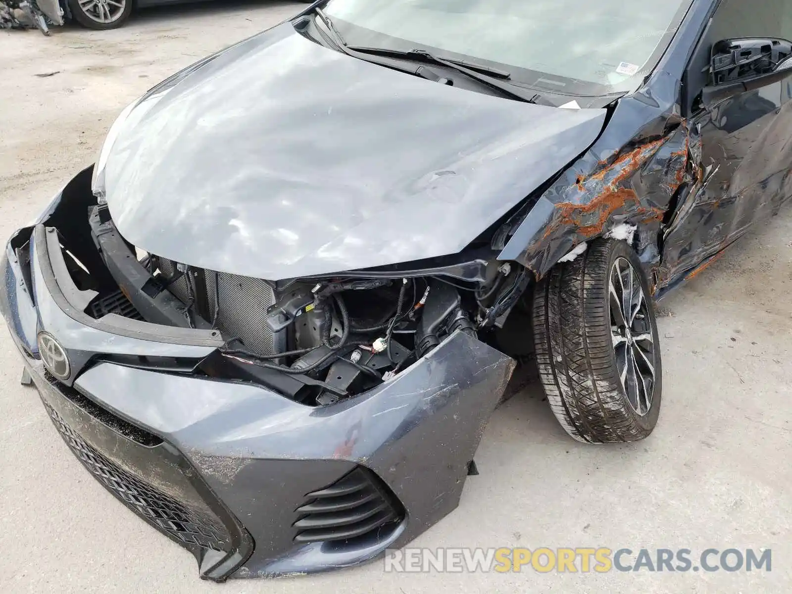 9 Photograph of a damaged car 5YFBURHE7KP933257 TOYOTA COROLLA 2019