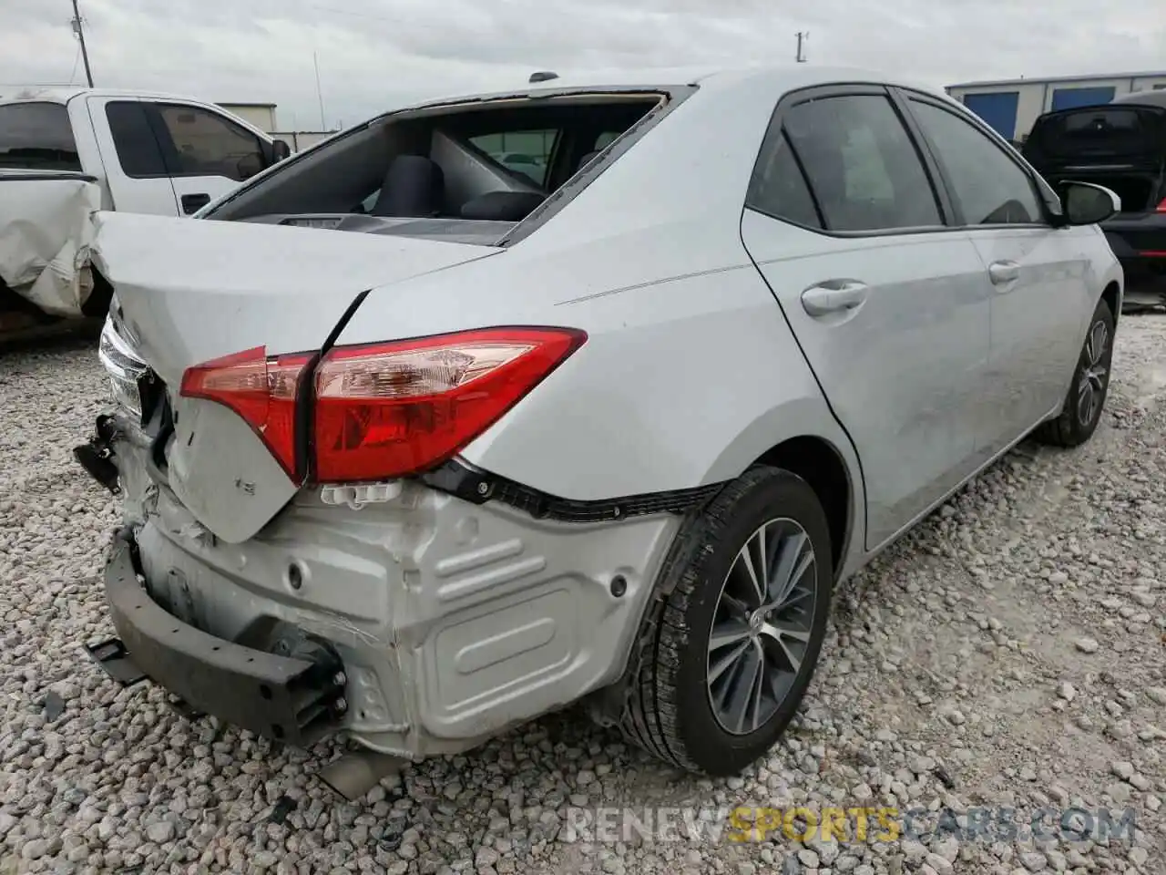 4 Photograph of a damaged car 5YFBURHE7KP933324 TOYOTA COROLLA 2019