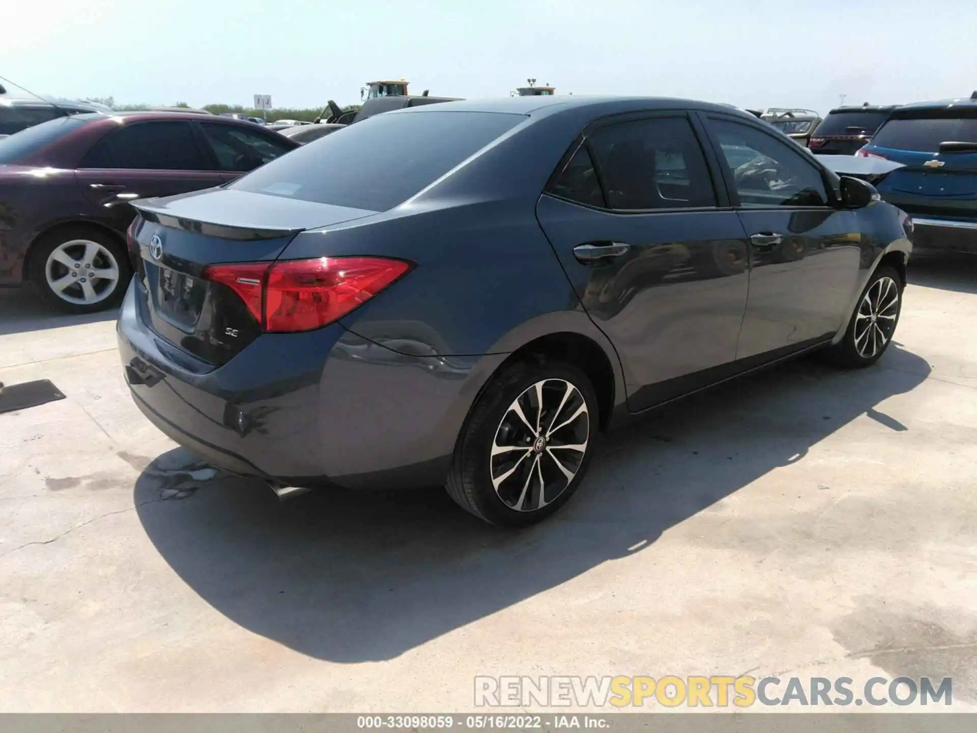 4 Photograph of a damaged car 5YFBURHE7KP933386 TOYOTA COROLLA 2019