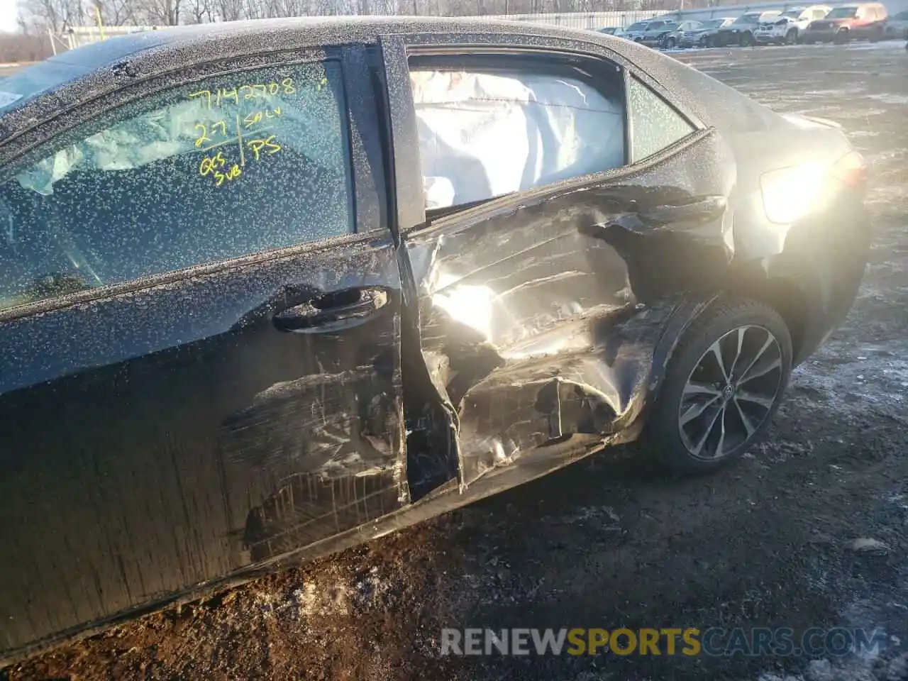 9 Photograph of a damaged car 5YFBURHE7KP933856 TOYOTA COROLLA 2019