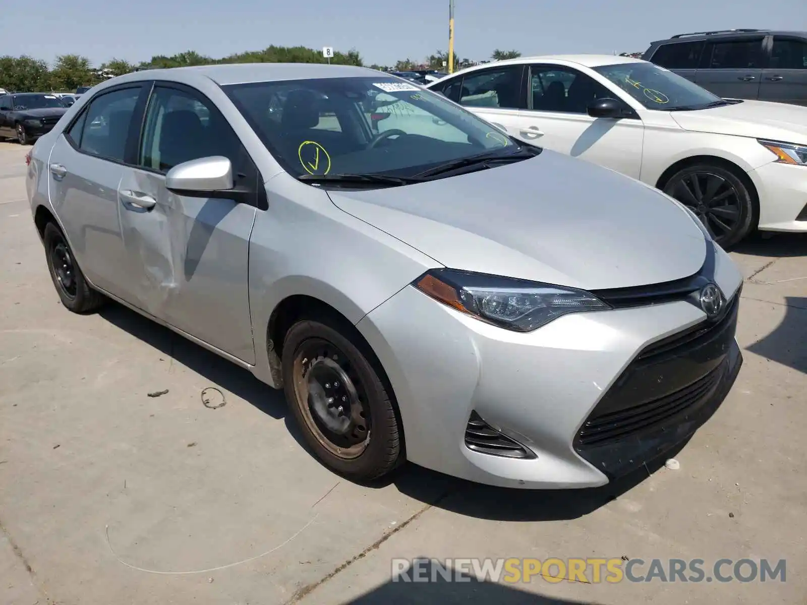 1 Photograph of a damaged car 5YFBURHE7KP934070 TOYOTA COROLLA 2019