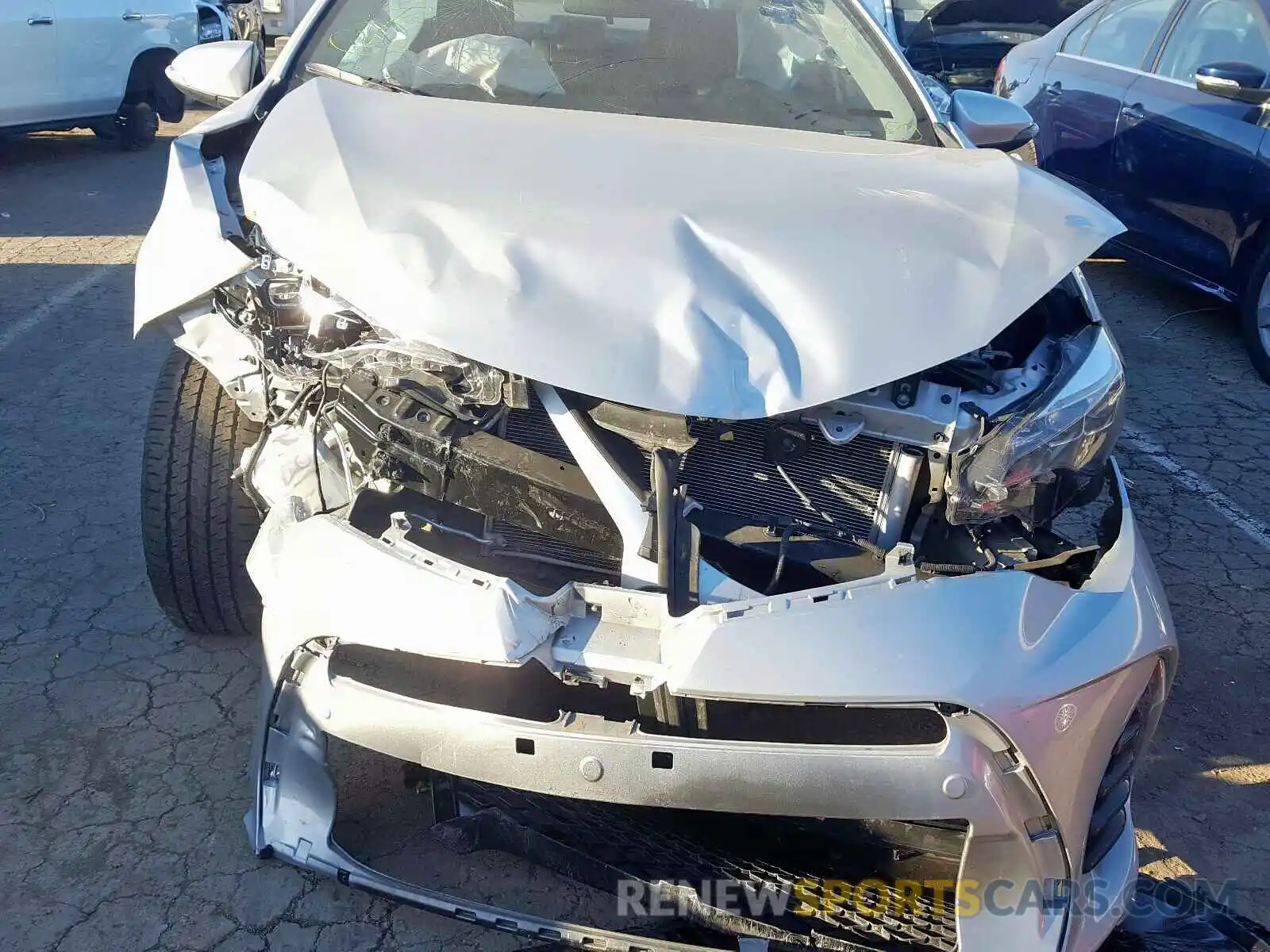 9 Photograph of a damaged car 5YFBURHE7KP934537 TOYOTA COROLLA 2019