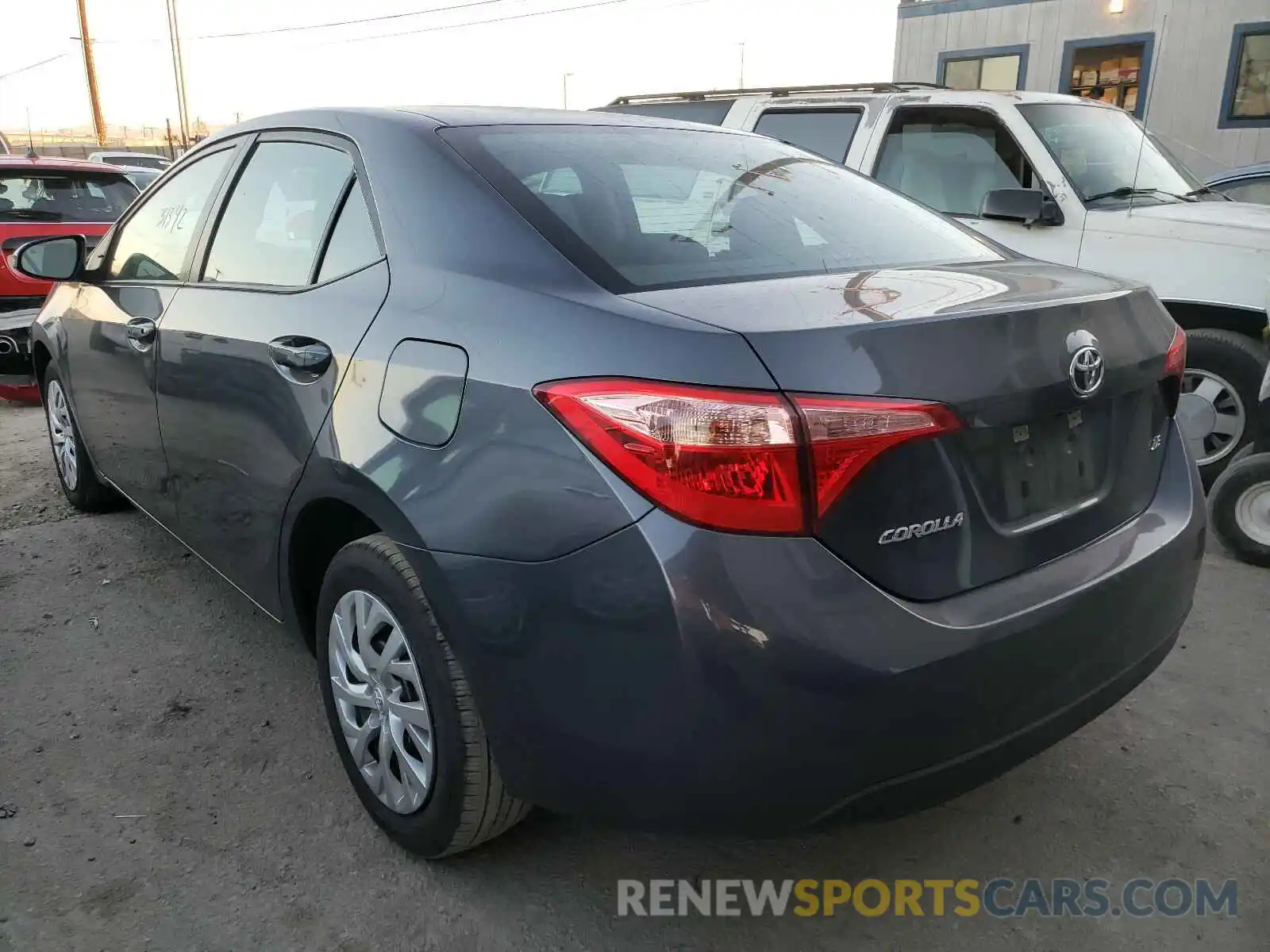 3 Photograph of a damaged car 5YFBURHE7KP934991 TOYOTA COROLLA 2019