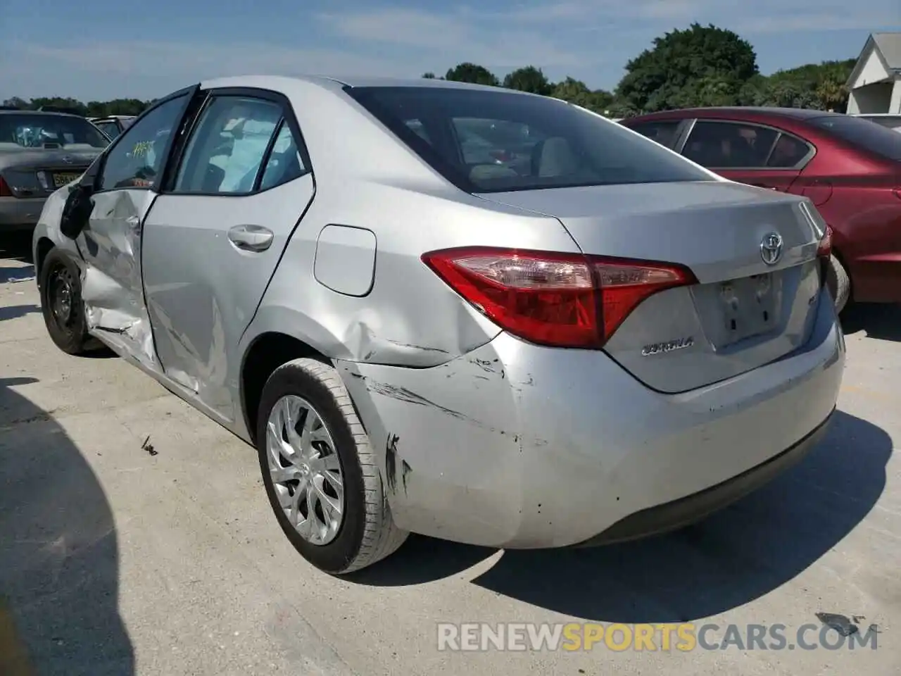 3 Photograph of a damaged car 5YFBURHE7KP935249 TOYOTA COROLLA 2019