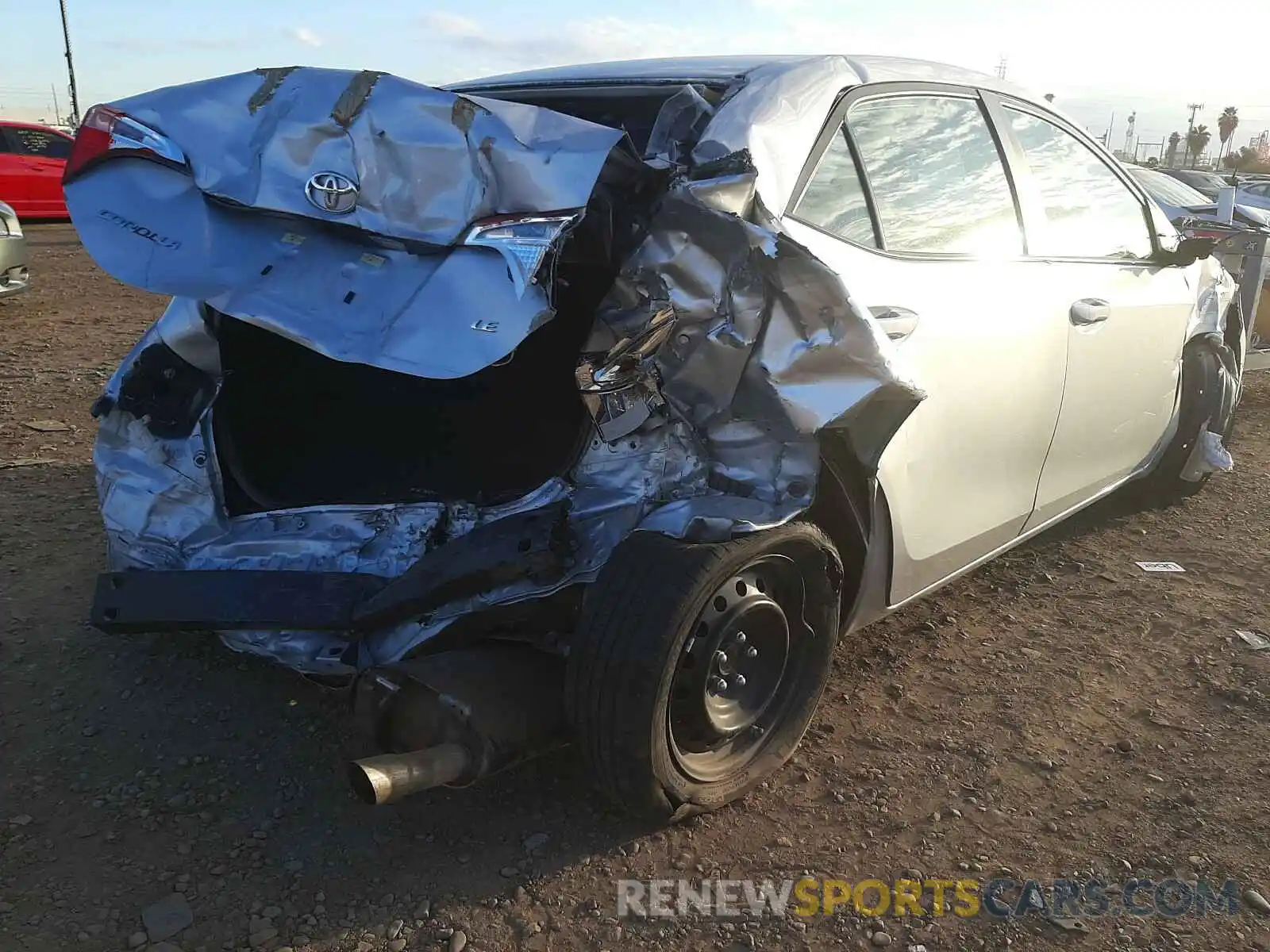 4 Photograph of a damaged car 5YFBURHE7KP935574 TOYOTA COROLLA 2019