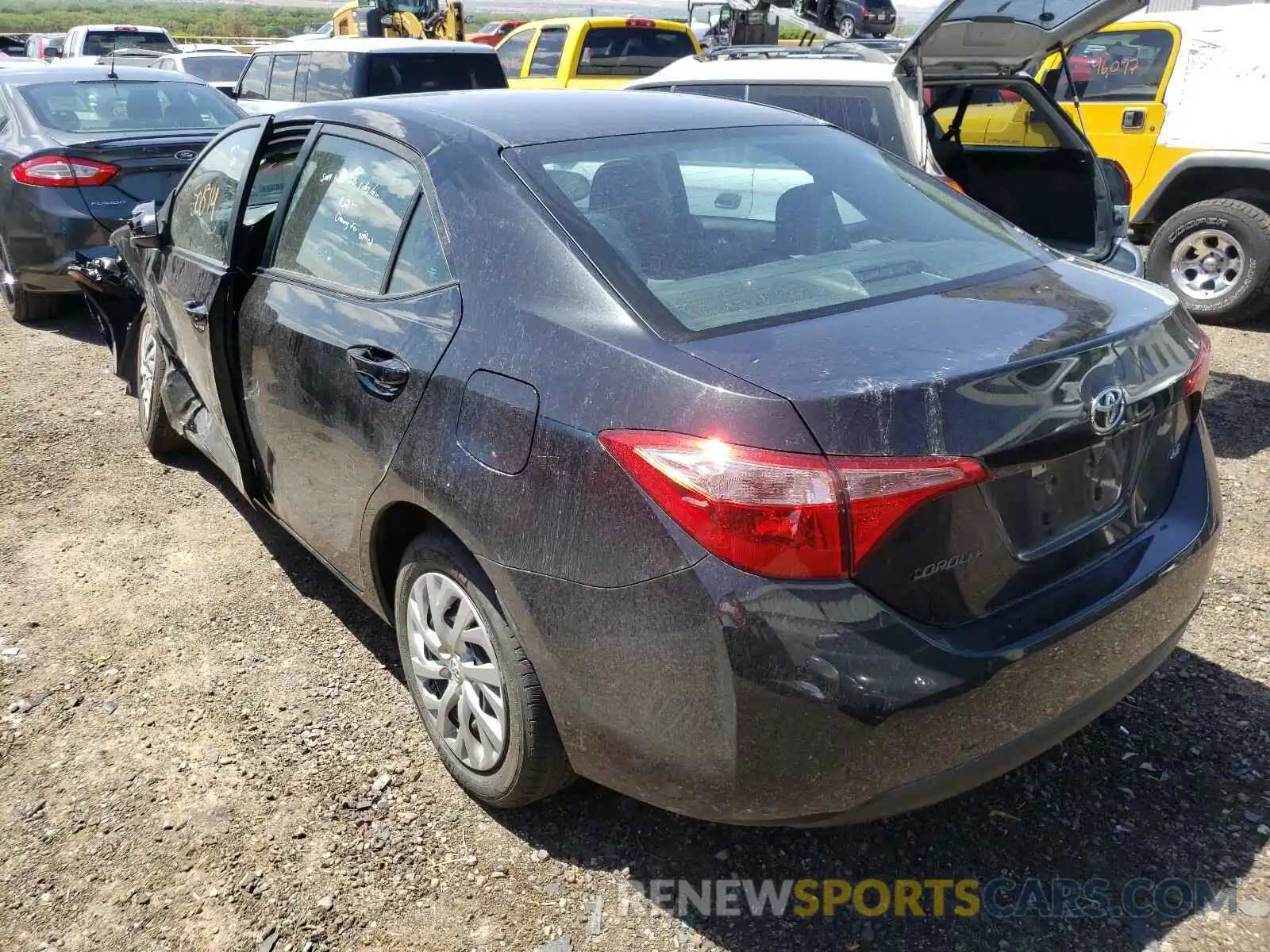 3 Photograph of a damaged car 5YFBURHE7KP935848 TOYOTA COROLLA 2019