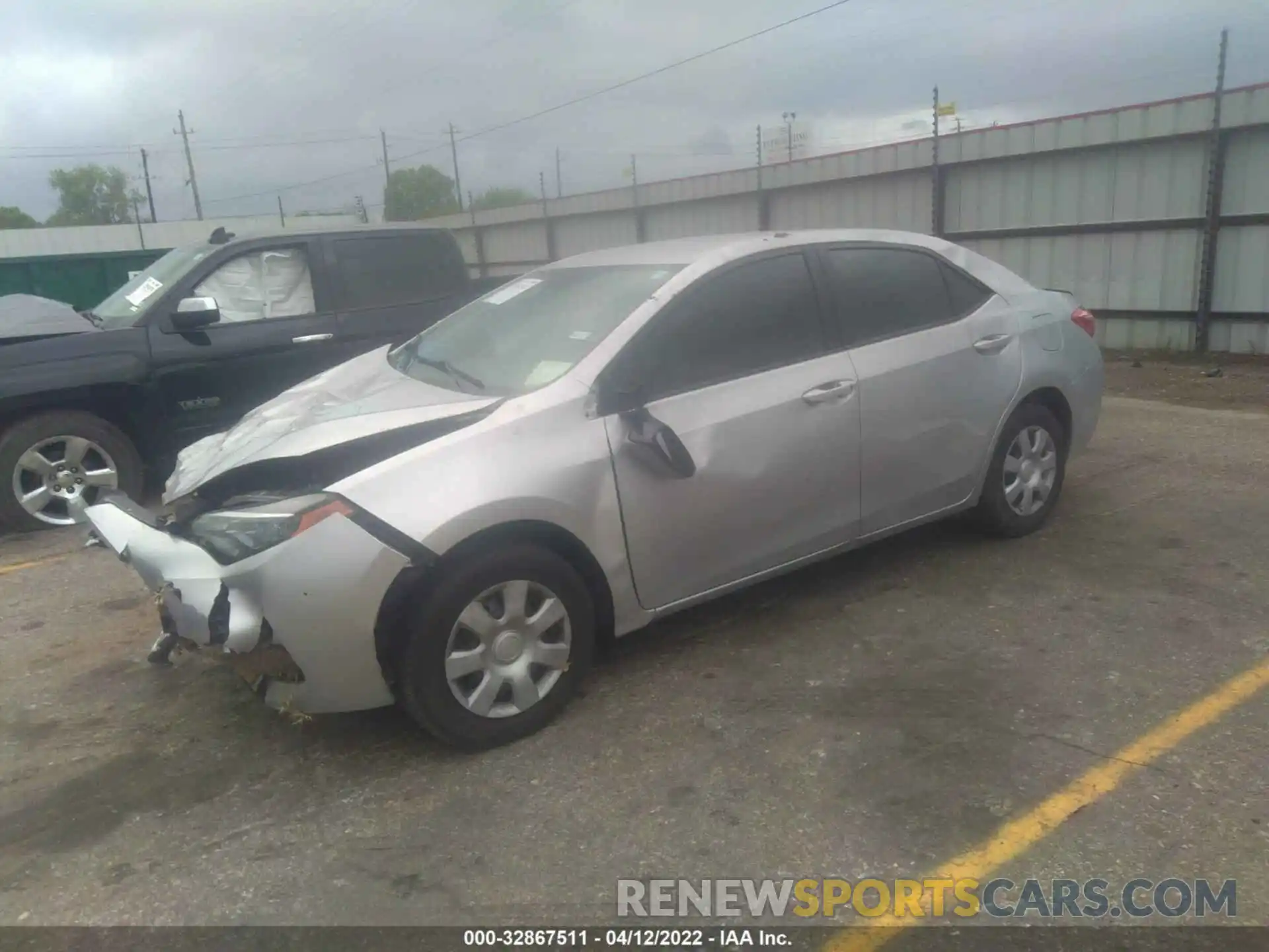 2 Photograph of a damaged car 5YFBURHE7KP935851 TOYOTA COROLLA 2019