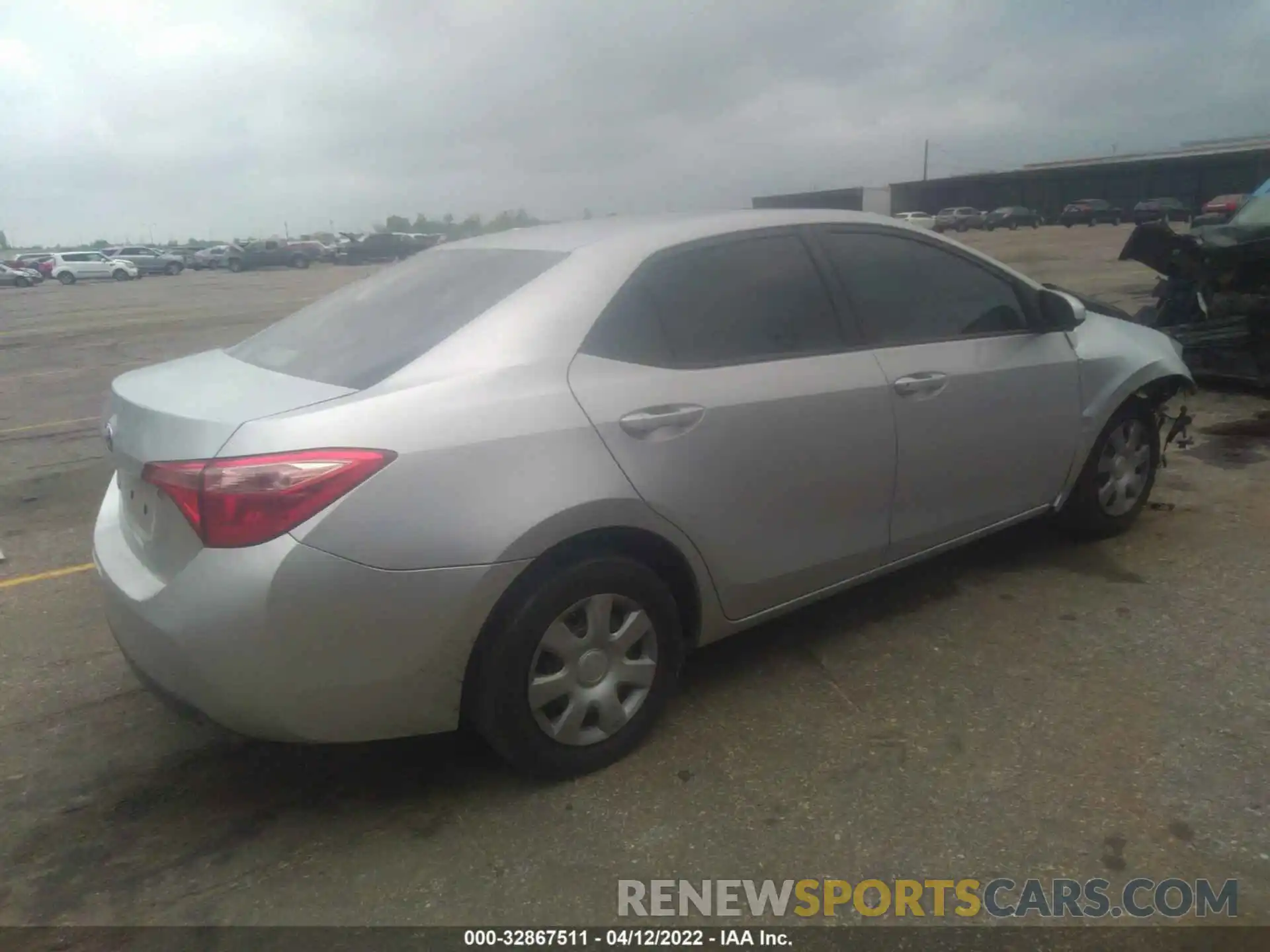 4 Photograph of a damaged car 5YFBURHE7KP935851 TOYOTA COROLLA 2019