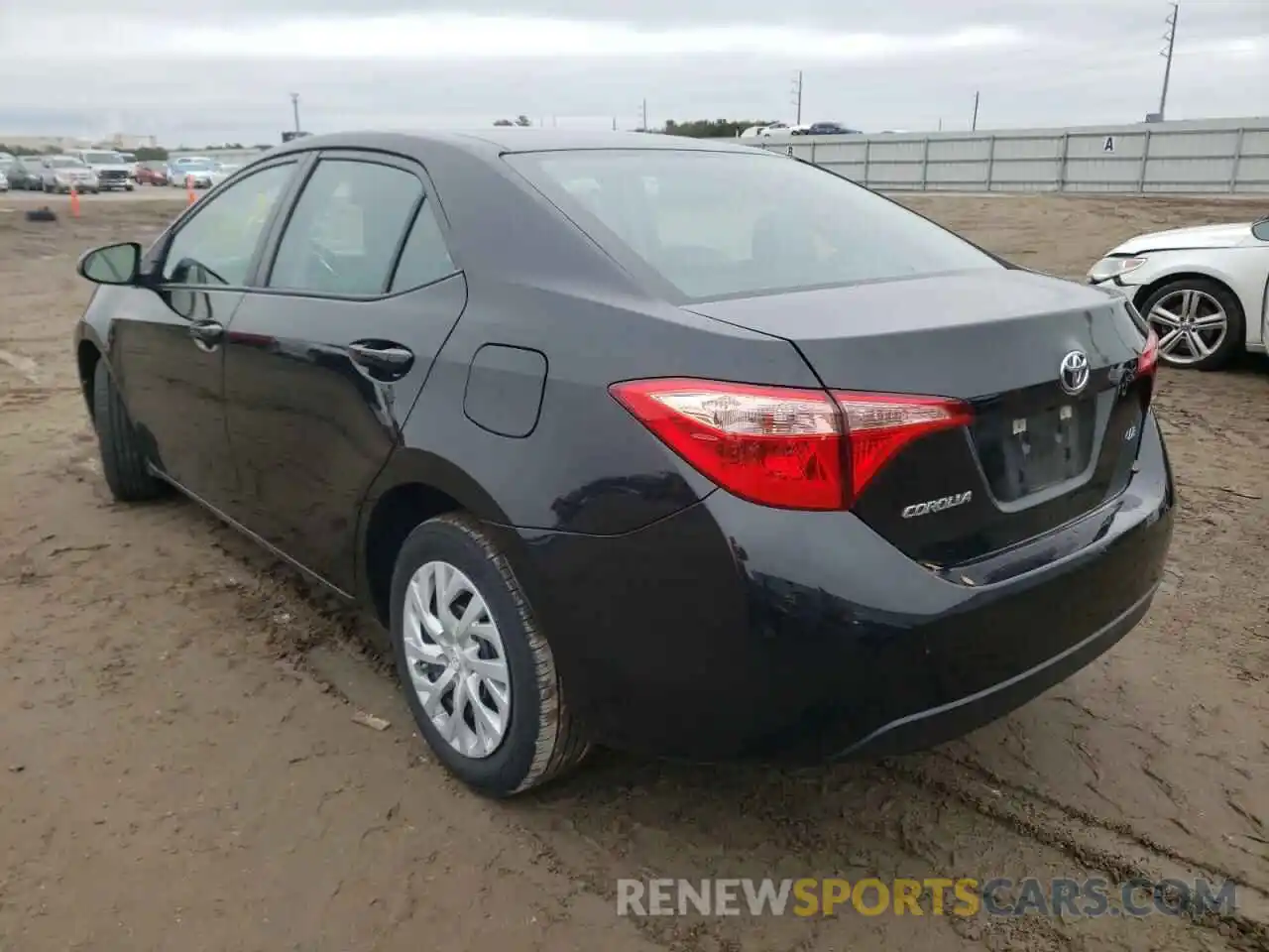 3 Photograph of a damaged car 5YFBURHE7KP935946 TOYOTA COROLLA 2019