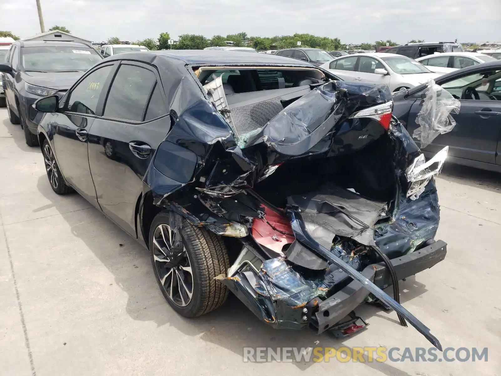 3 Photograph of a damaged car 5YFBURHE7KP936000 TOYOTA COROLLA 2019