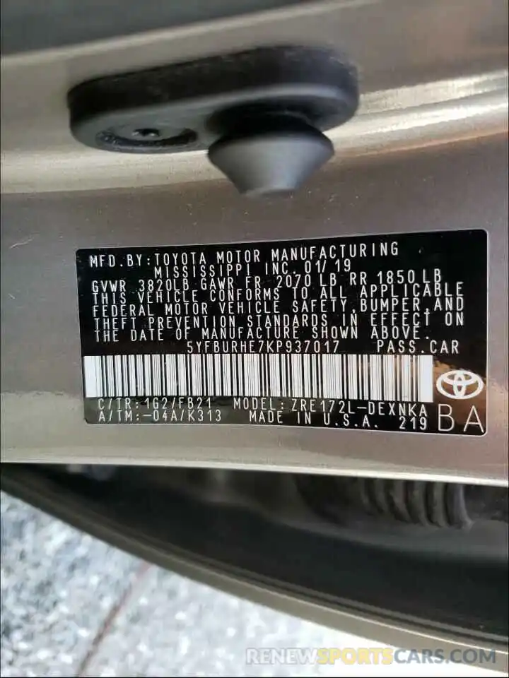 10 Photograph of a damaged car 5YFBURHE7KP937017 TOYOTA COROLLA 2019