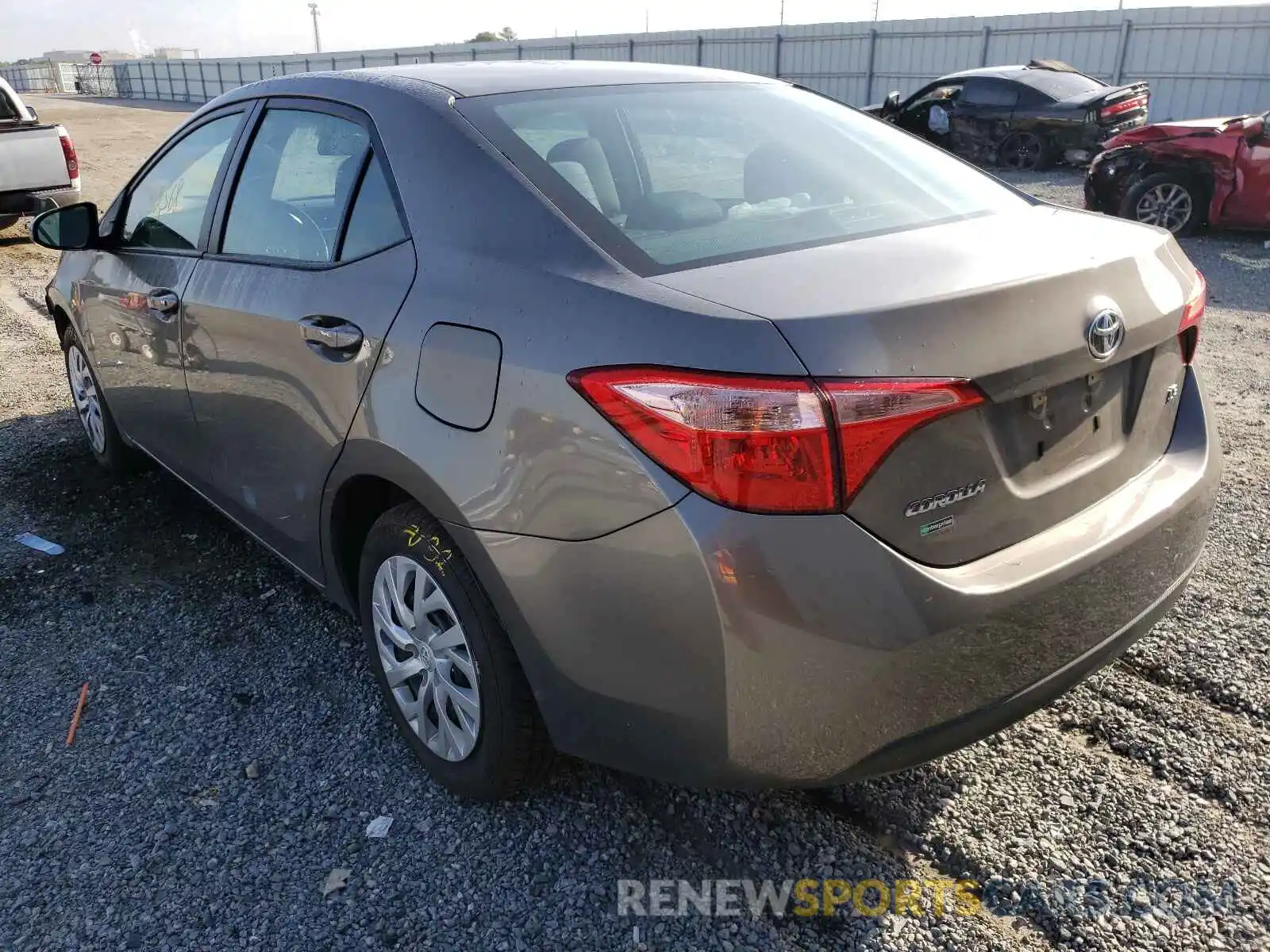 3 Photograph of a damaged car 5YFBURHE7KP937017 TOYOTA COROLLA 2019