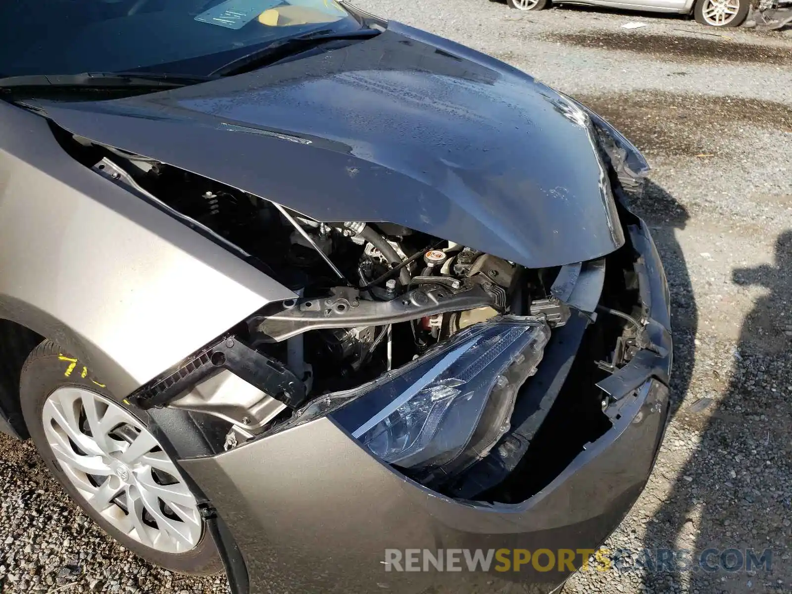 9 Photograph of a damaged car 5YFBURHE7KP937017 TOYOTA COROLLA 2019