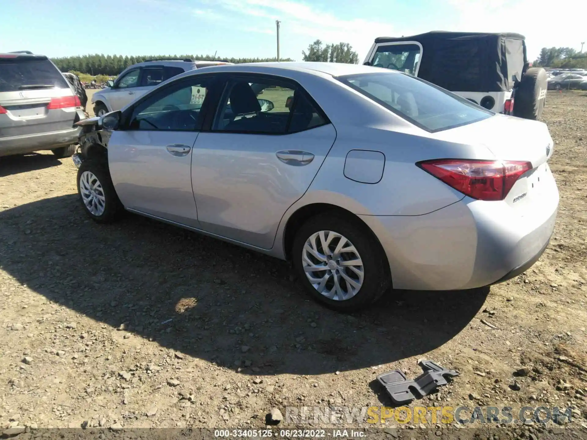 3 Photograph of a damaged car 5YFBURHE7KP937180 TOYOTA COROLLA 2019