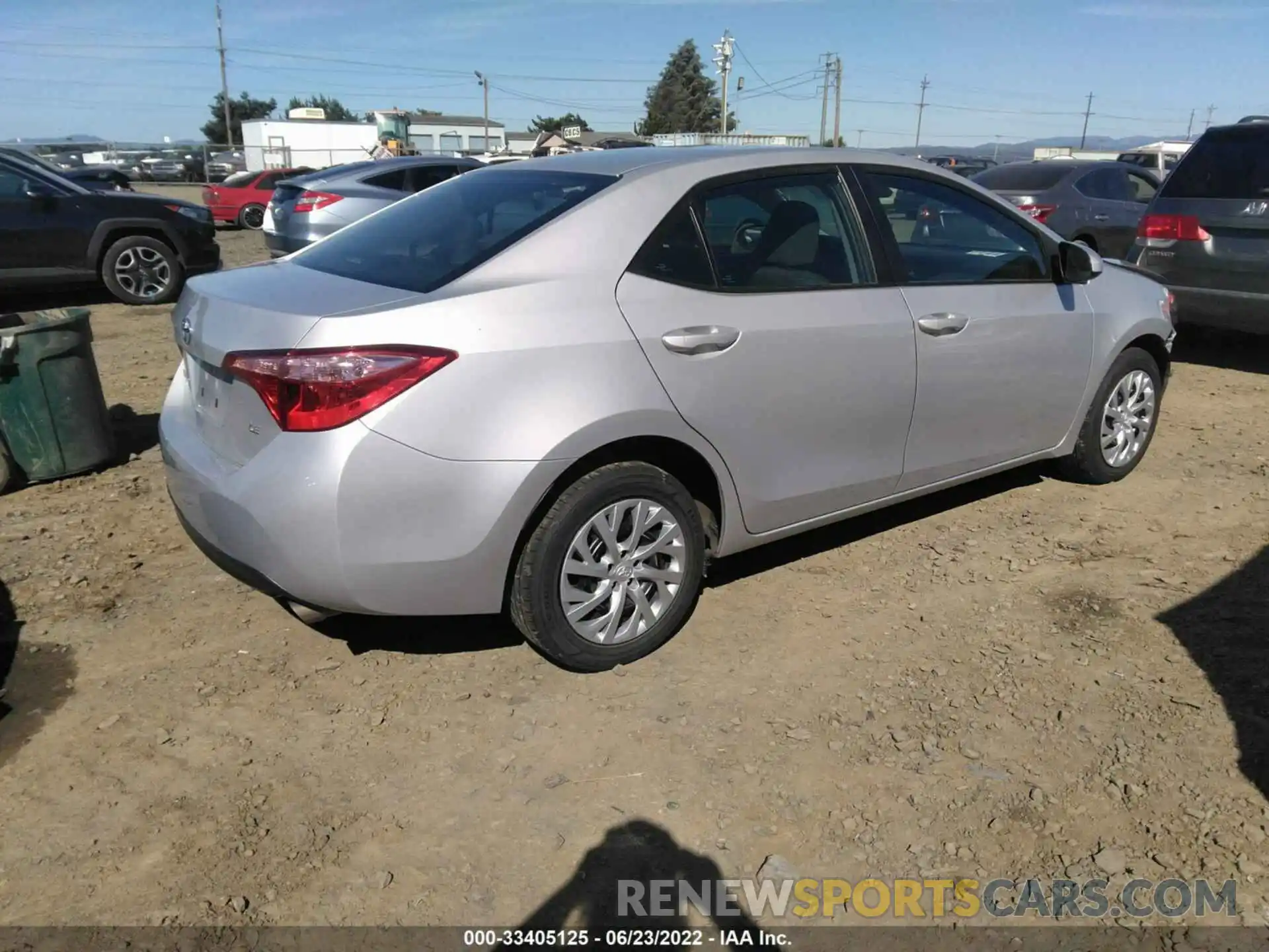 4 Photograph of a damaged car 5YFBURHE7KP937180 TOYOTA COROLLA 2019