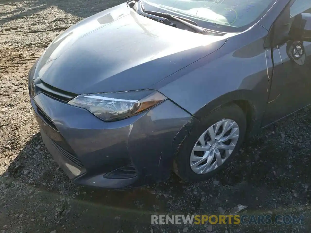 9 Photograph of a damaged car 5YFBURHE7KP937826 TOYOTA COROLLA 2019