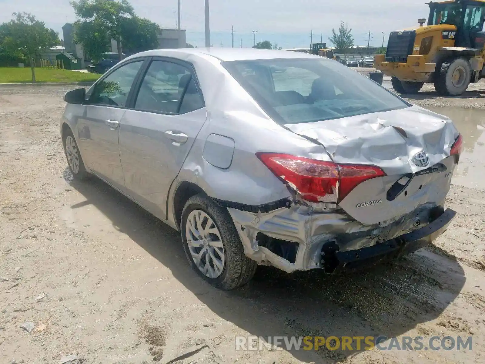 3 Photograph of a damaged car 5YFBURHE7KP938975 TOYOTA COROLLA 2019