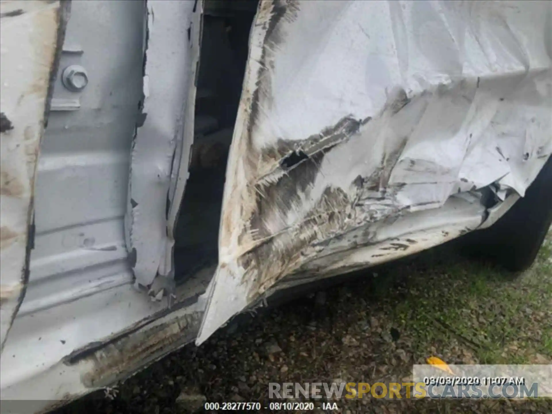 8 Photograph of a damaged car 5YFBURHE7KP939446 TOYOTA COROLLA 2019