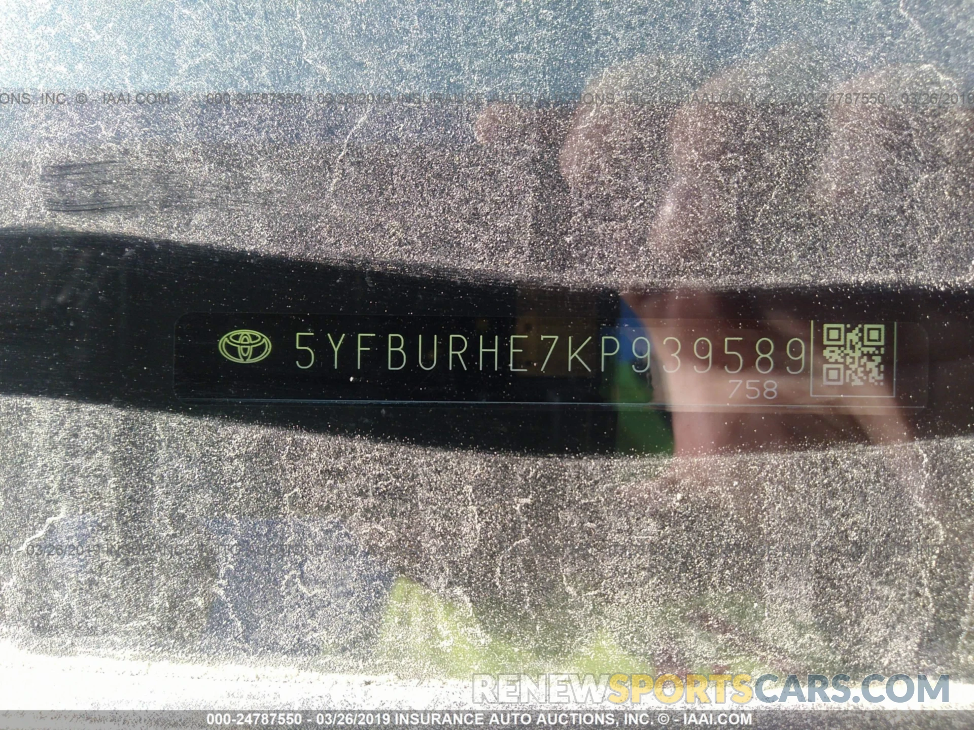 9 Photograph of a damaged car 5YFBURHE7KP939589 TOYOTA COROLLA 2019