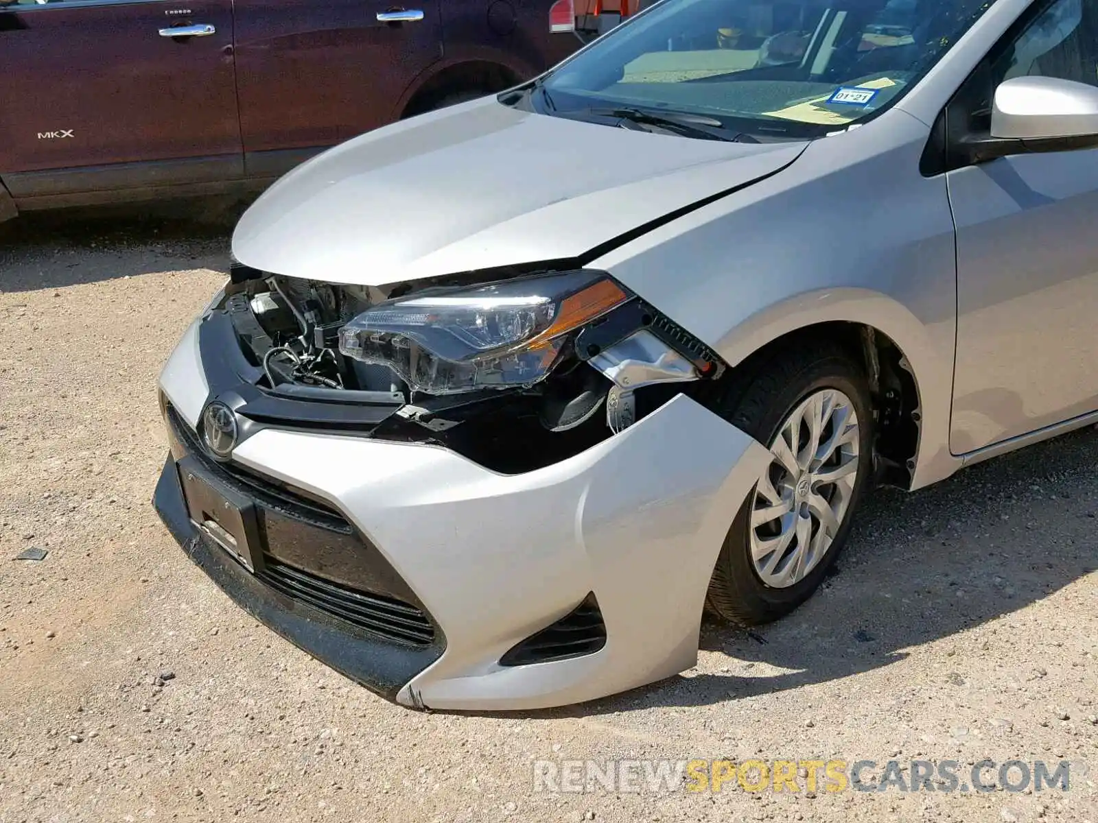 9 Photograph of a damaged car 5YFBURHE7KP939771 TOYOTA COROLLA 2019