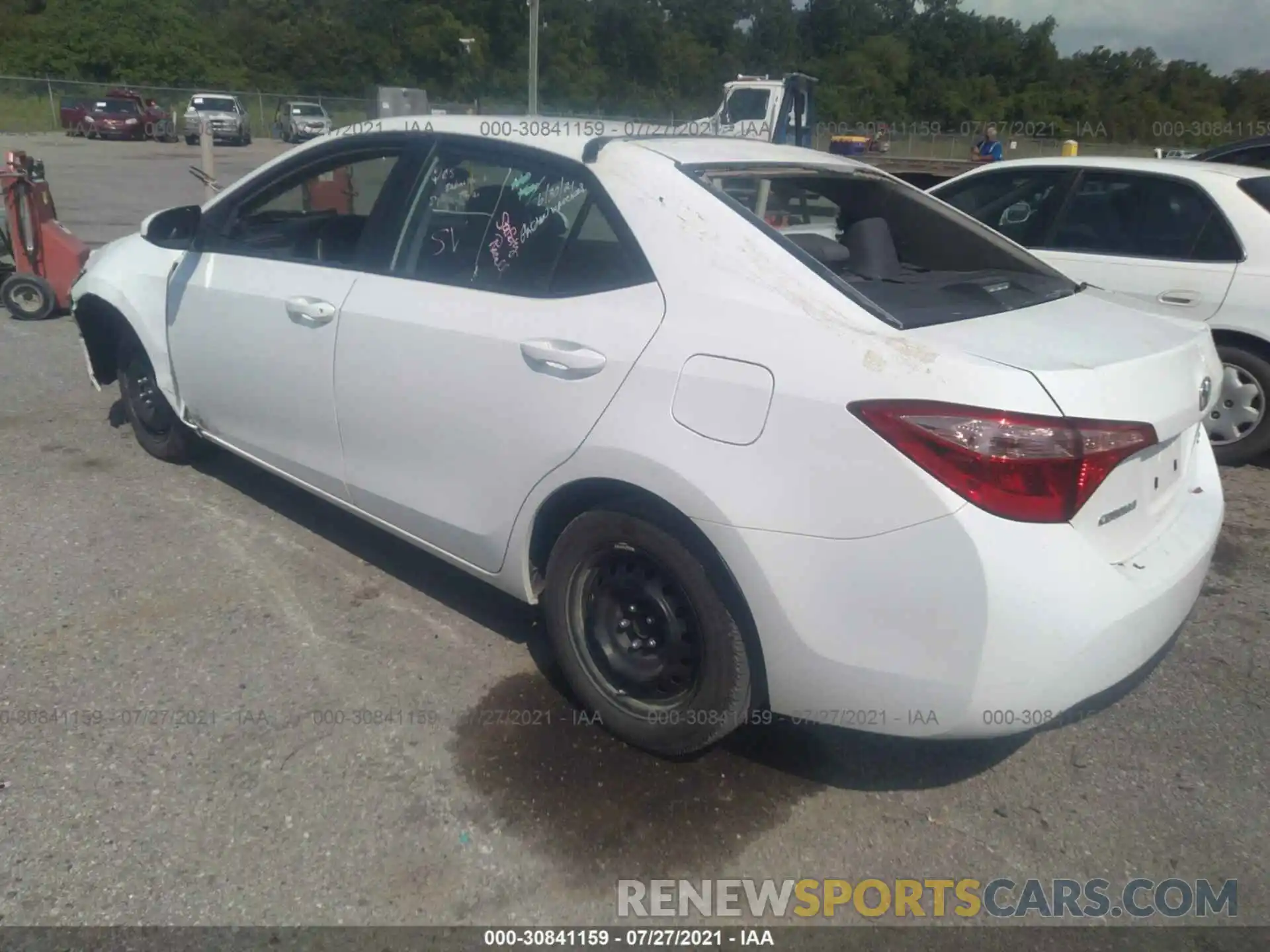 3 Photograph of a damaged car 5YFBURHE7KP939866 TOYOTA COROLLA 2019