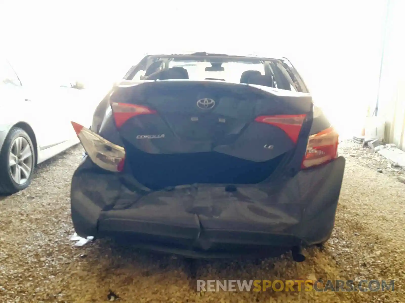 9 Photograph of a damaged car 5YFBURHE7KP940645 TOYOTA COROLLA 2019