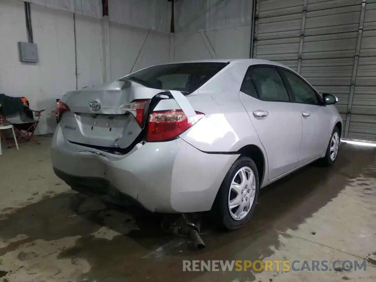 4 Photograph of a damaged car 5YFBURHE7KP940967 TOYOTA COROLLA 2019