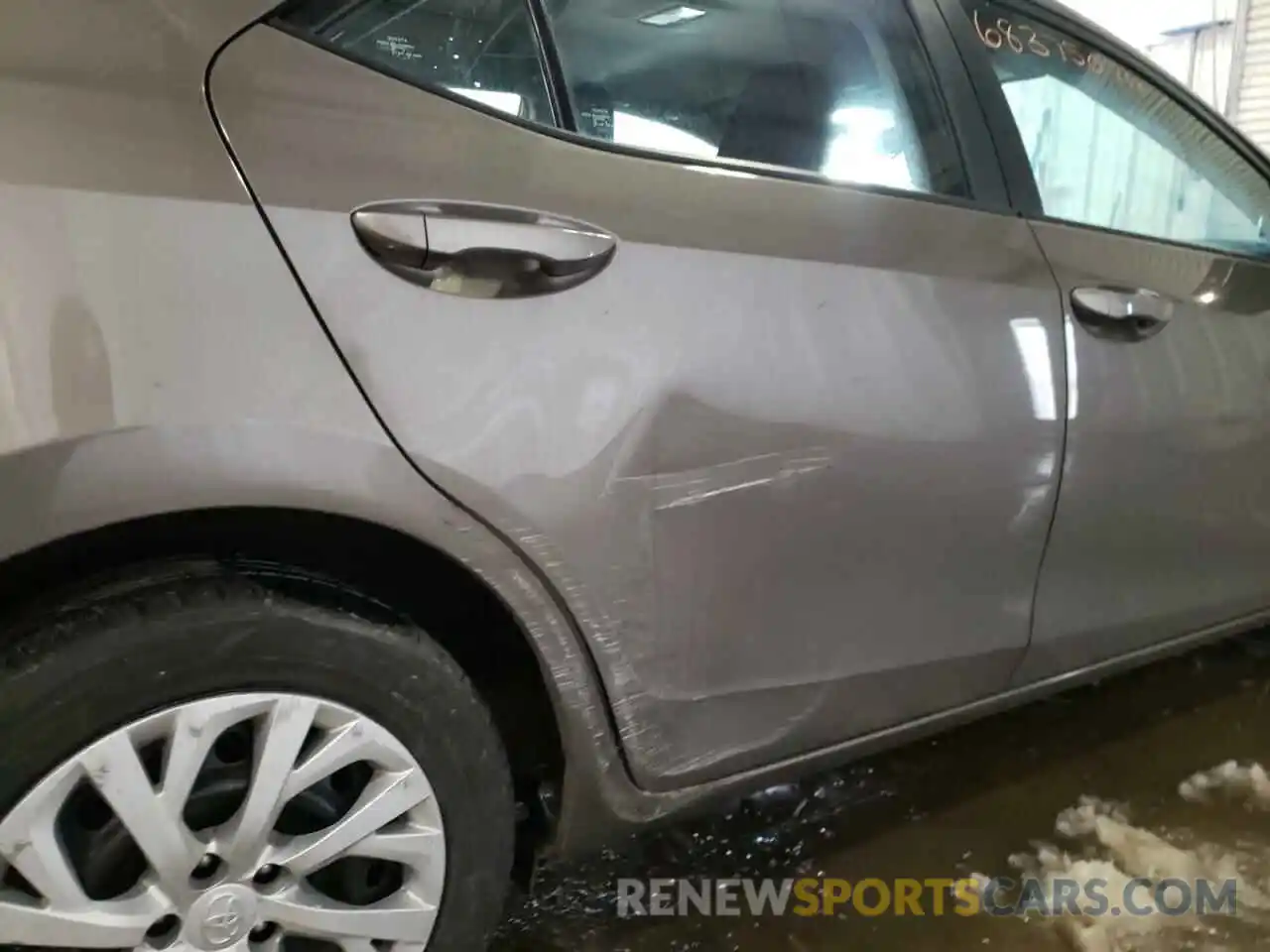 9 Photograph of a damaged car 5YFBURHE7KP941262 TOYOTA COROLLA 2019