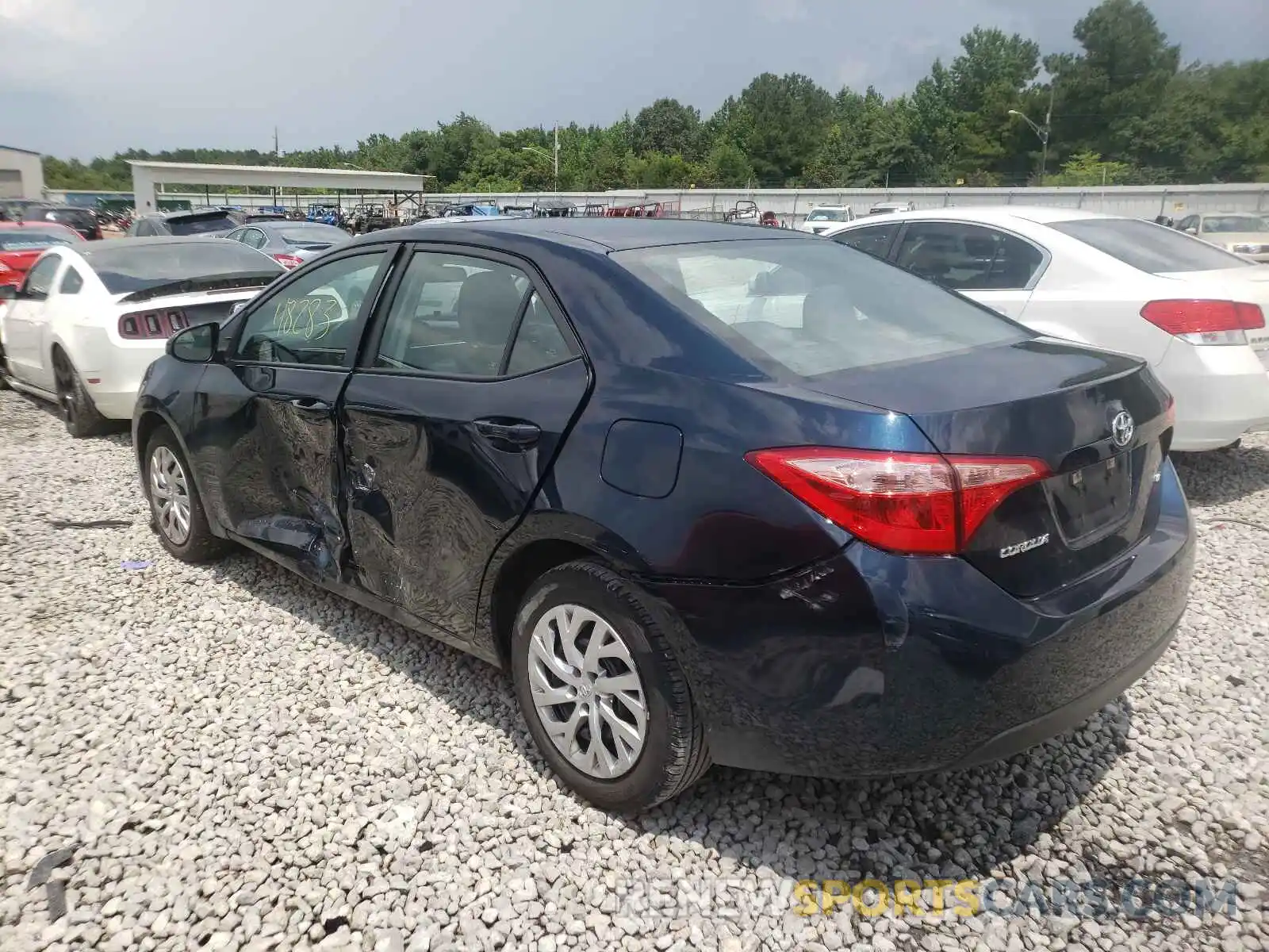 3 Photograph of a damaged car 5YFBURHE7KP941312 TOYOTA COROLLA 2019