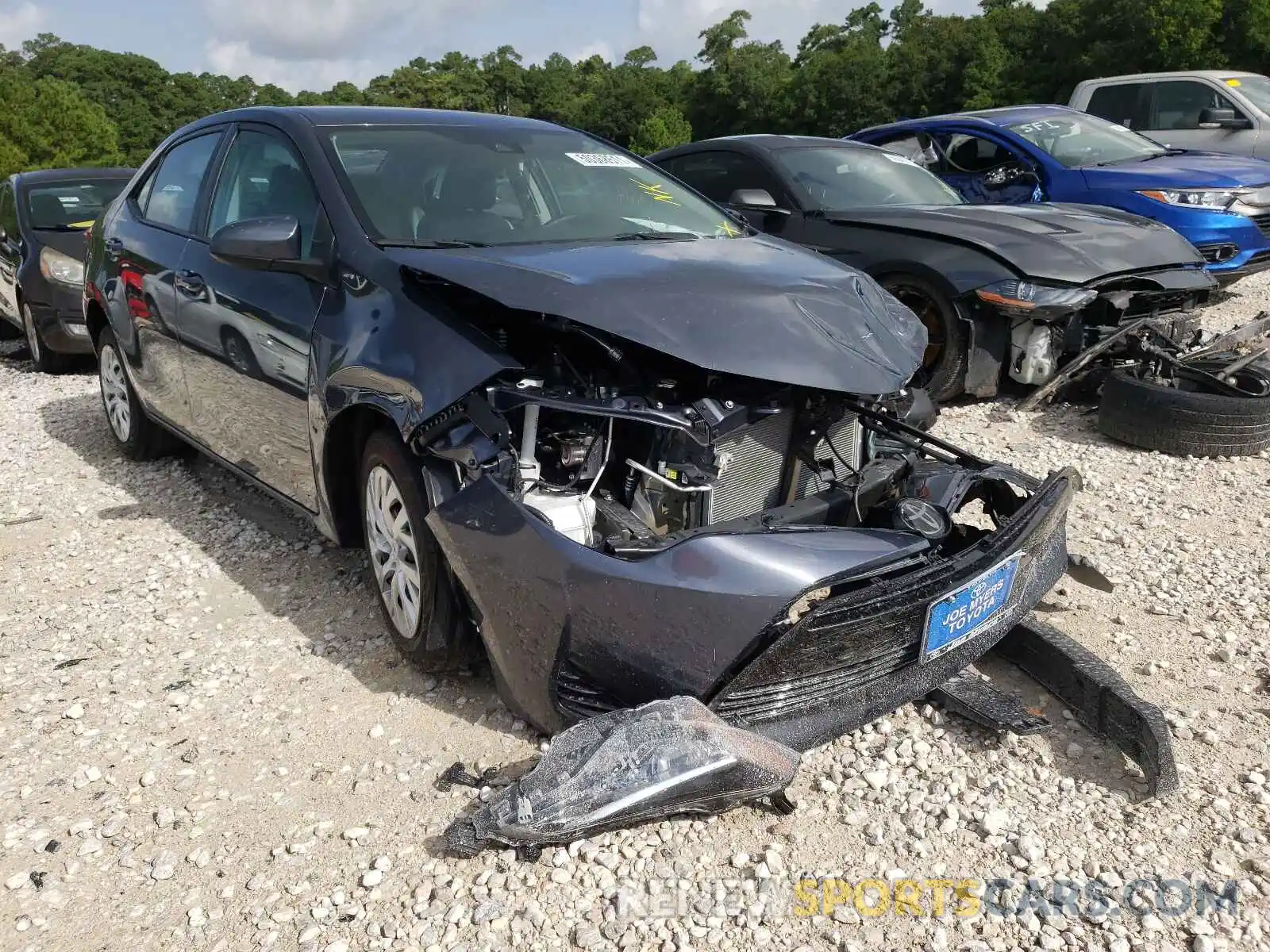 1 Photograph of a damaged car 5YFBURHE7KP943190 TOYOTA COROLLA 2019