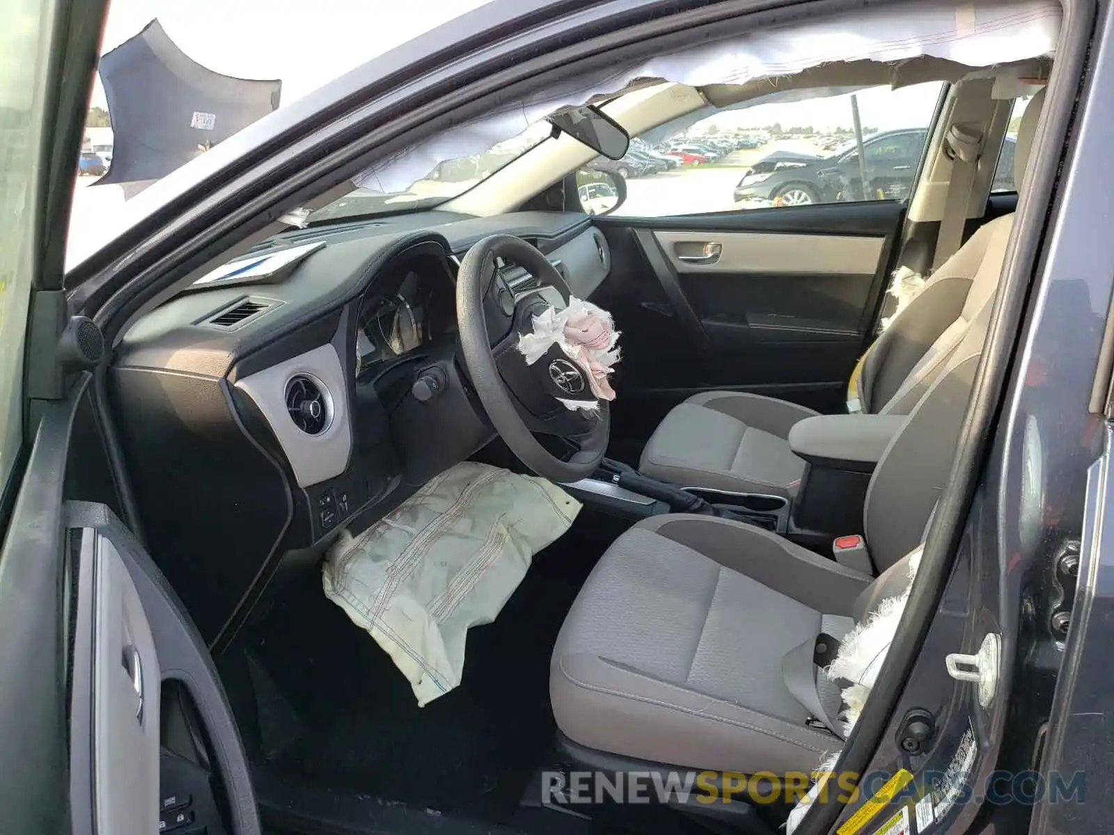 9 Photograph of a damaged car 5YFBURHE7KP943190 TOYOTA COROLLA 2019