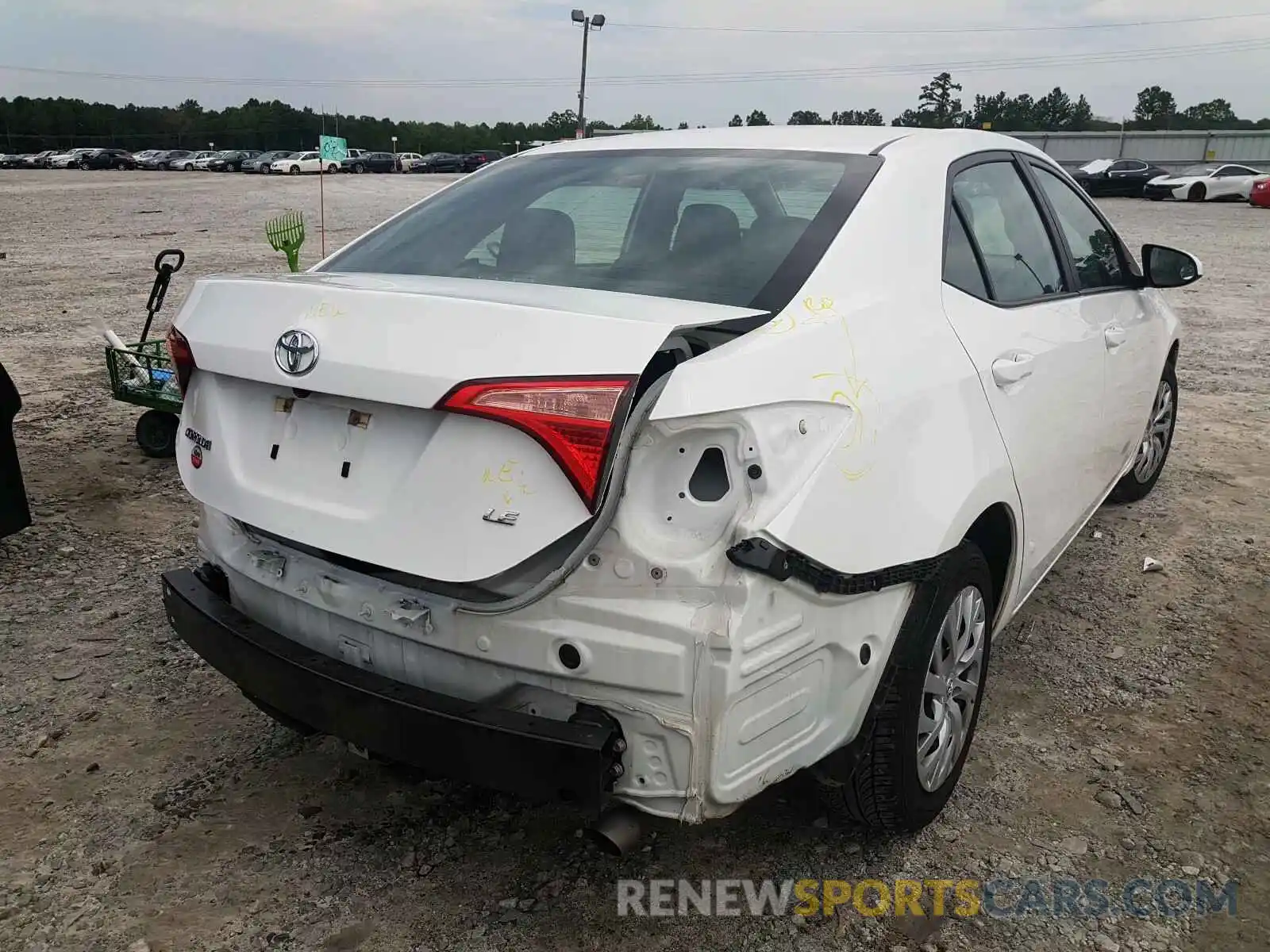 4 Photograph of a damaged car 5YFBURHE7KP944128 TOYOTA COROLLA 2019