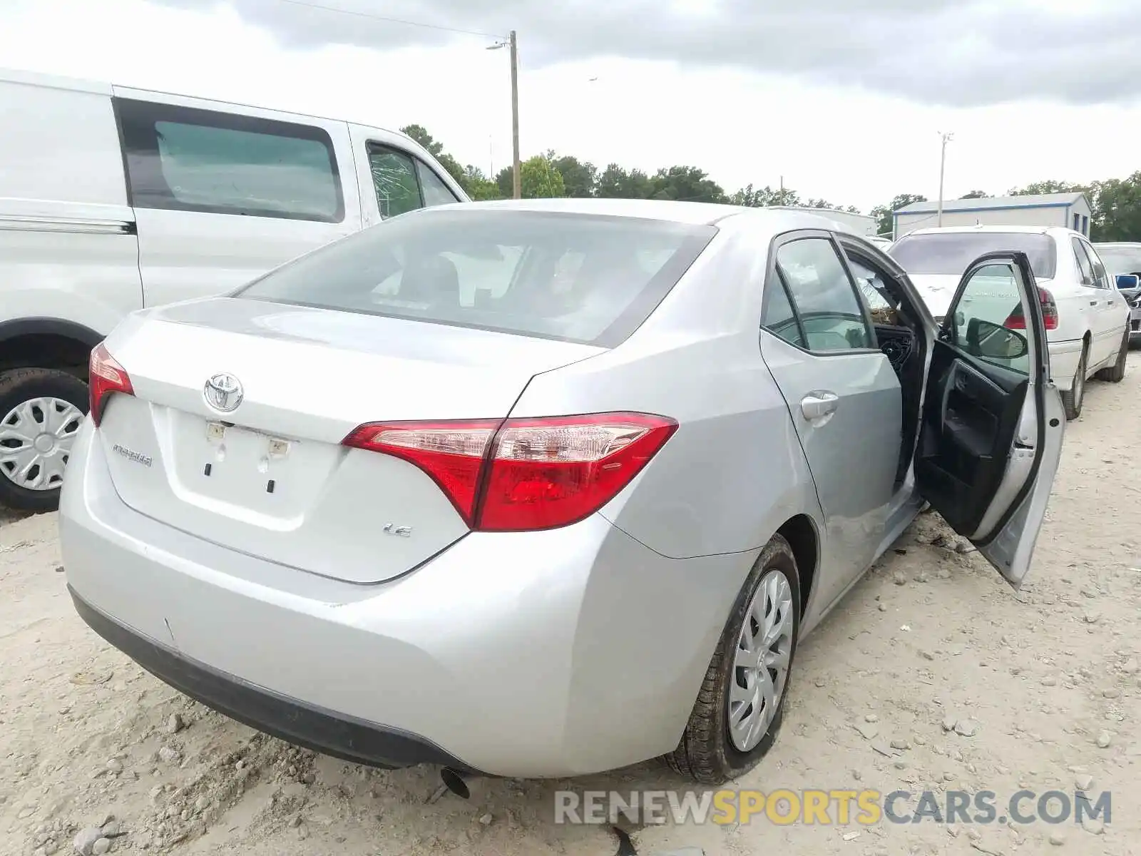 4 Photograph of a damaged car 5YFBURHE7KP944288 TOYOTA COROLLA 2019