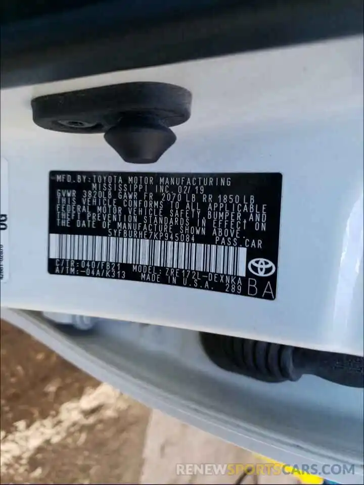 10 Photograph of a damaged car 5YFBURHE7KP945084 TOYOTA COROLLA 2019