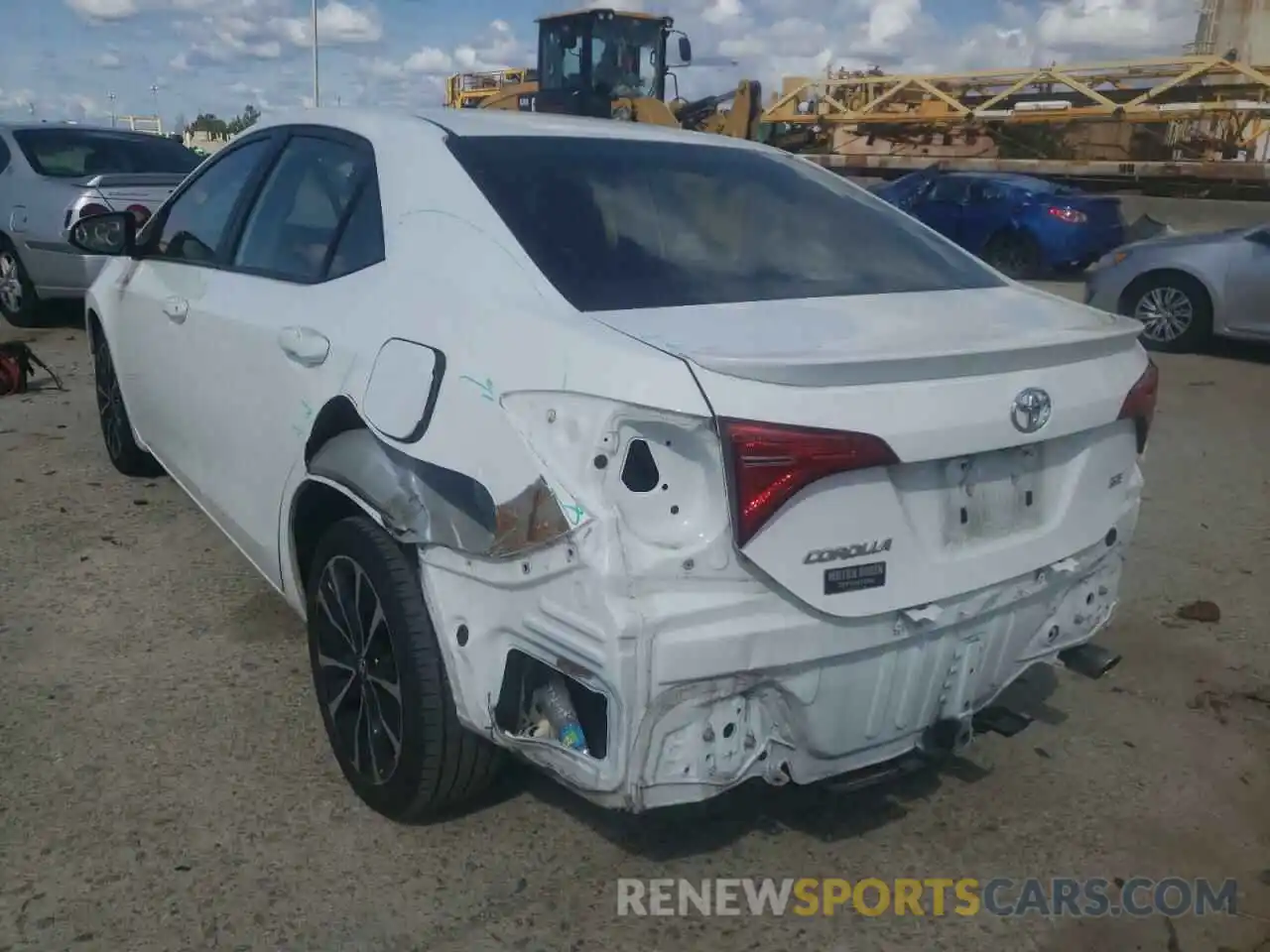 3 Photograph of a damaged car 5YFBURHE7KP945196 TOYOTA COROLLA 2019