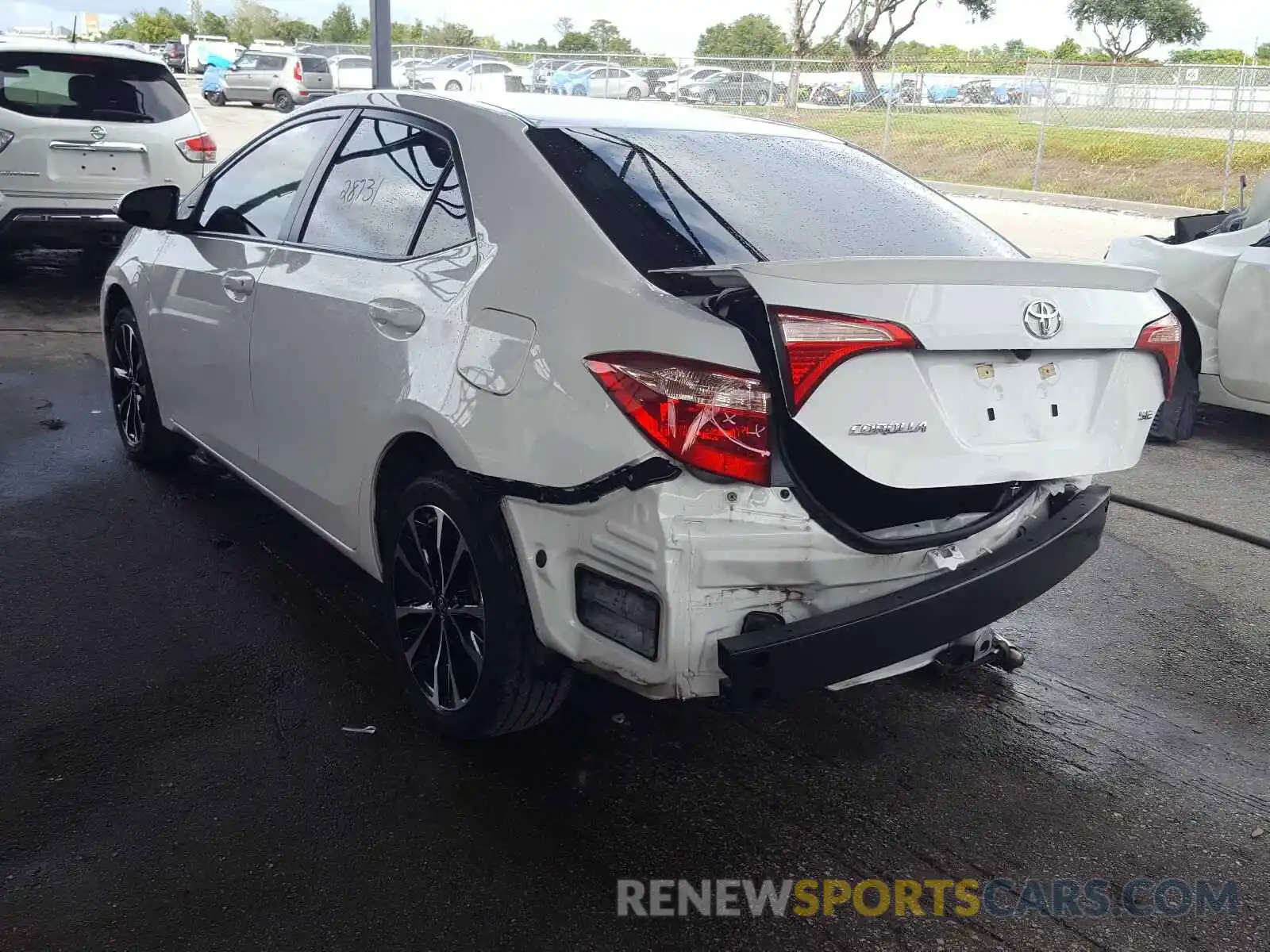 3 Photograph of a damaged car 5YFBURHE7KP945554 TOYOTA COROLLA 2019