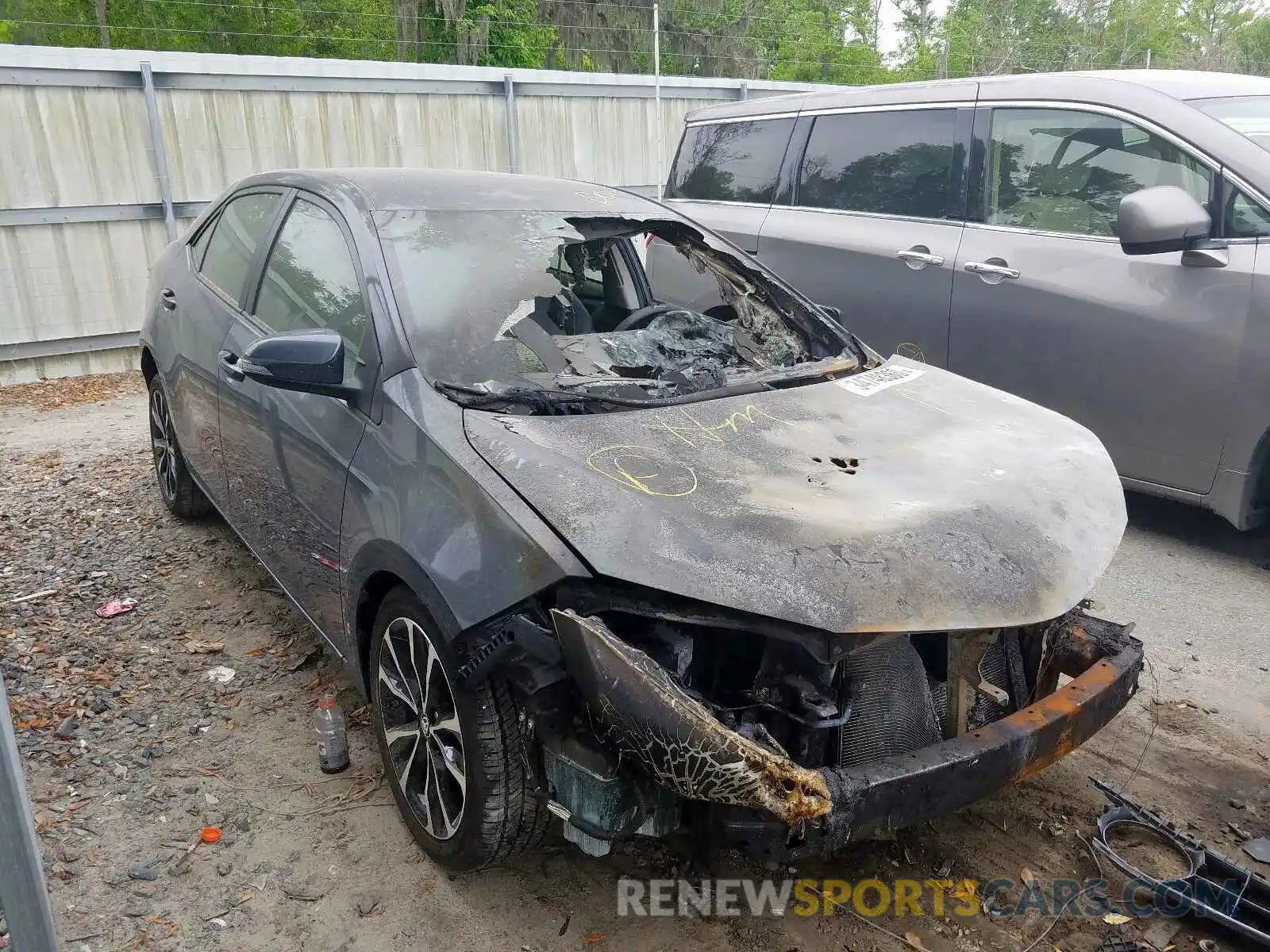 1 Photograph of a damaged car 5YFBURHE7KP945716 TOYOTA COROLLA 2019