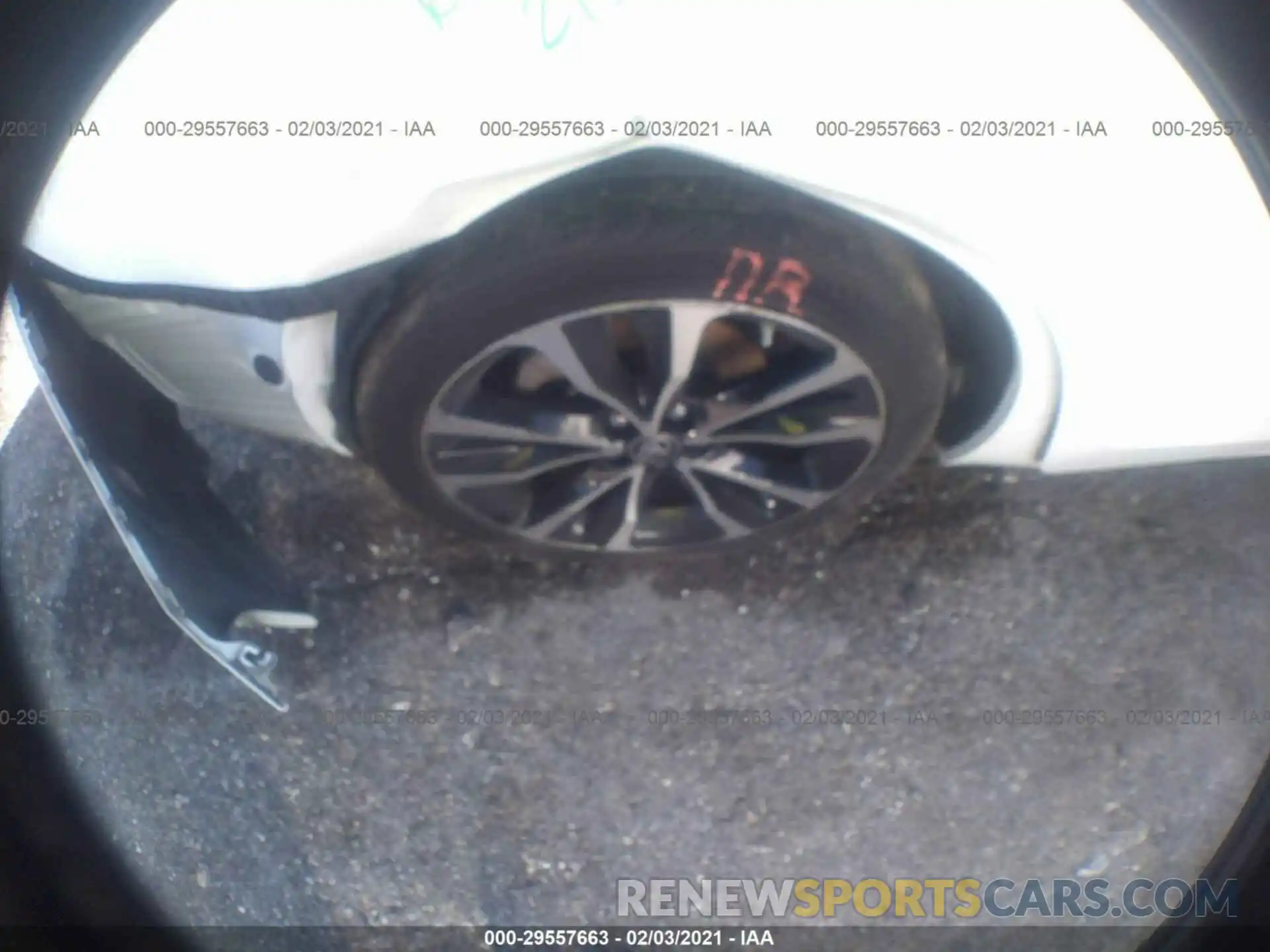 15 Photograph of a damaged car 5YFBURHE7KP946333 TOYOTA COROLLA 2019