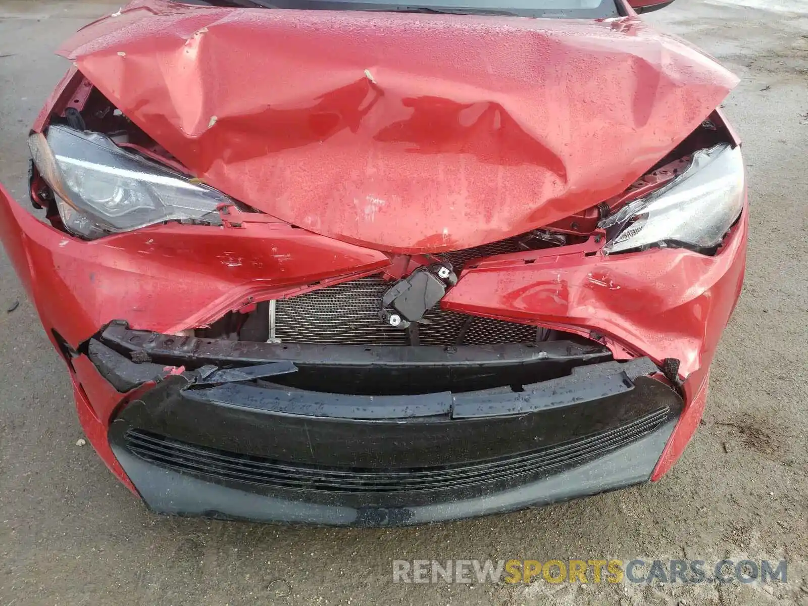 7 Photograph of a damaged car 5YFBURHE7KP946445 TOYOTA COROLLA 2019