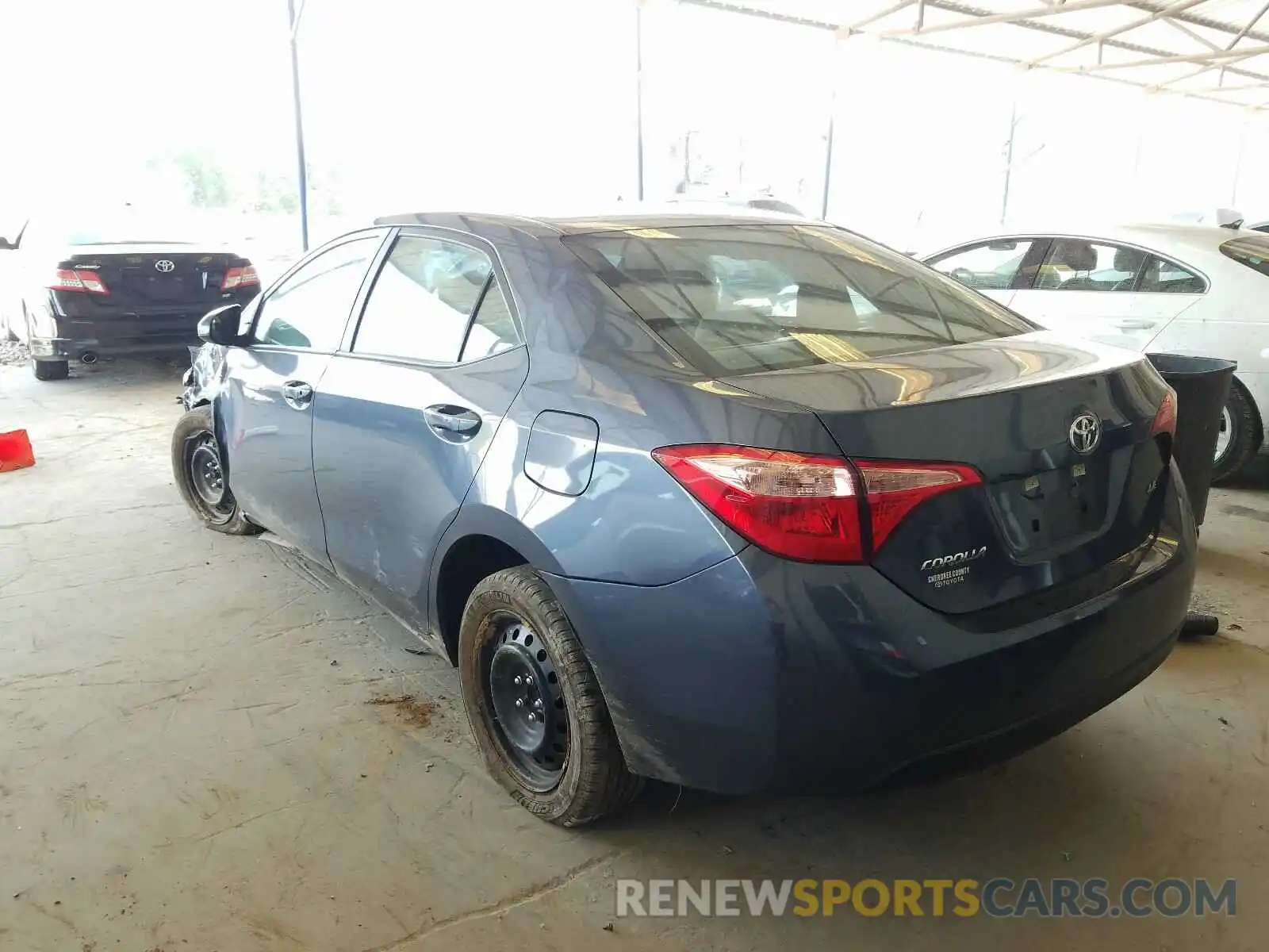 3 Photograph of a damaged car 5YFBURHE7KP947482 TOYOTA COROLLA 2019