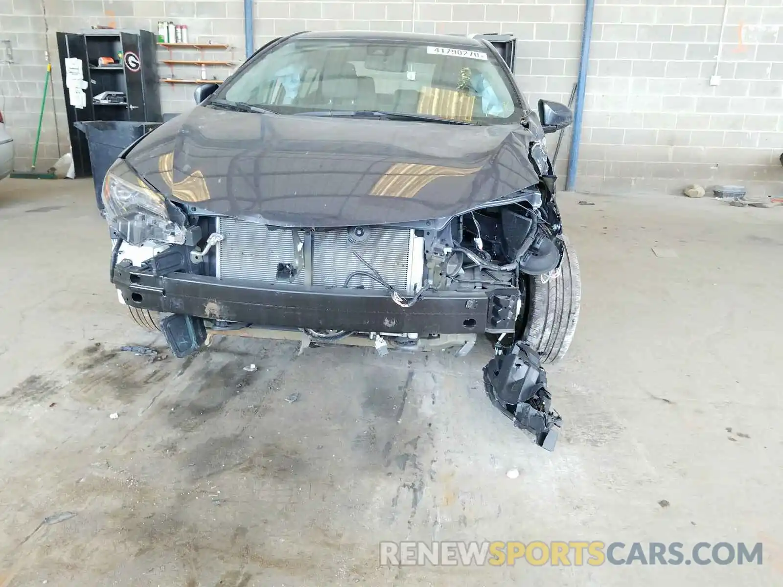 9 Photograph of a damaged car 5YFBURHE7KP947482 TOYOTA COROLLA 2019