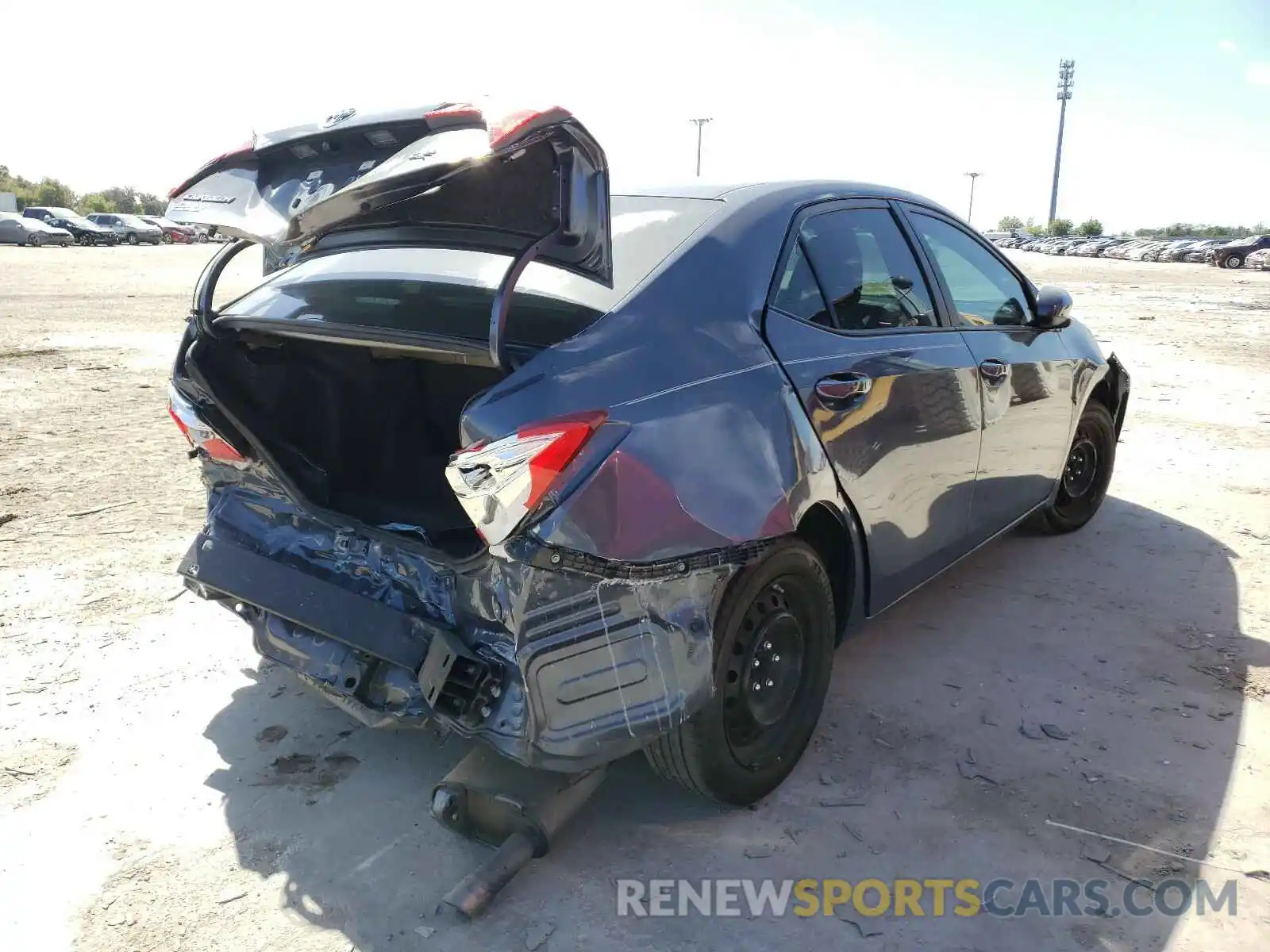 4 Photograph of a damaged car 5YFBURHE7KP948101 TOYOTA COROLLA 2019