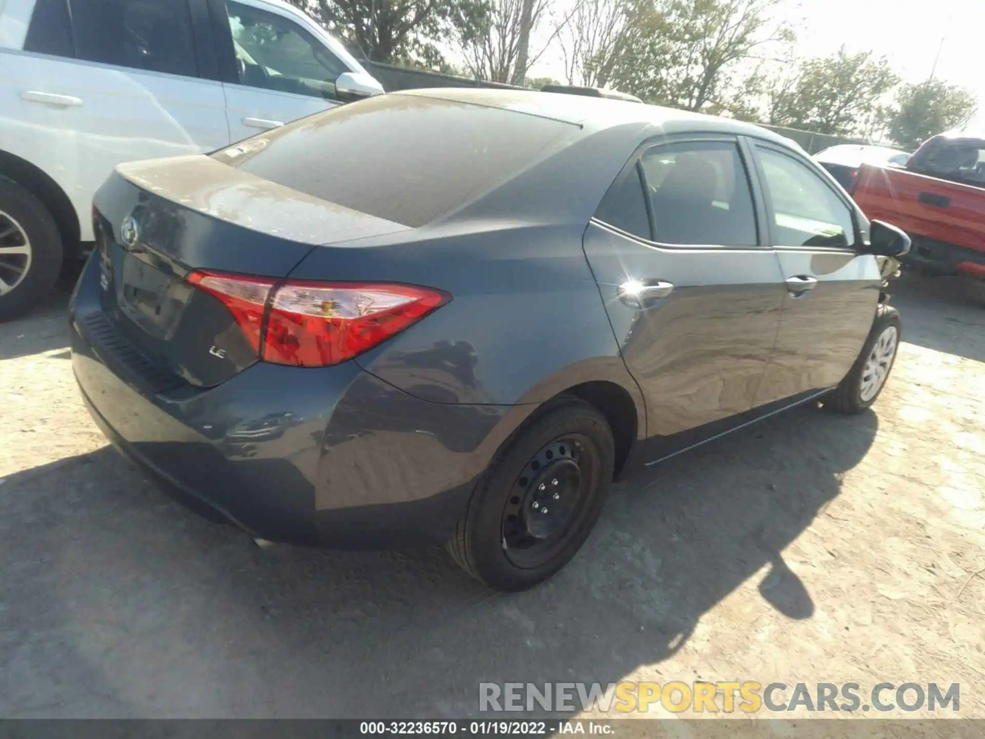 4 Photograph of a damaged car 5YFBURHE7KP948731 TOYOTA COROLLA 2019