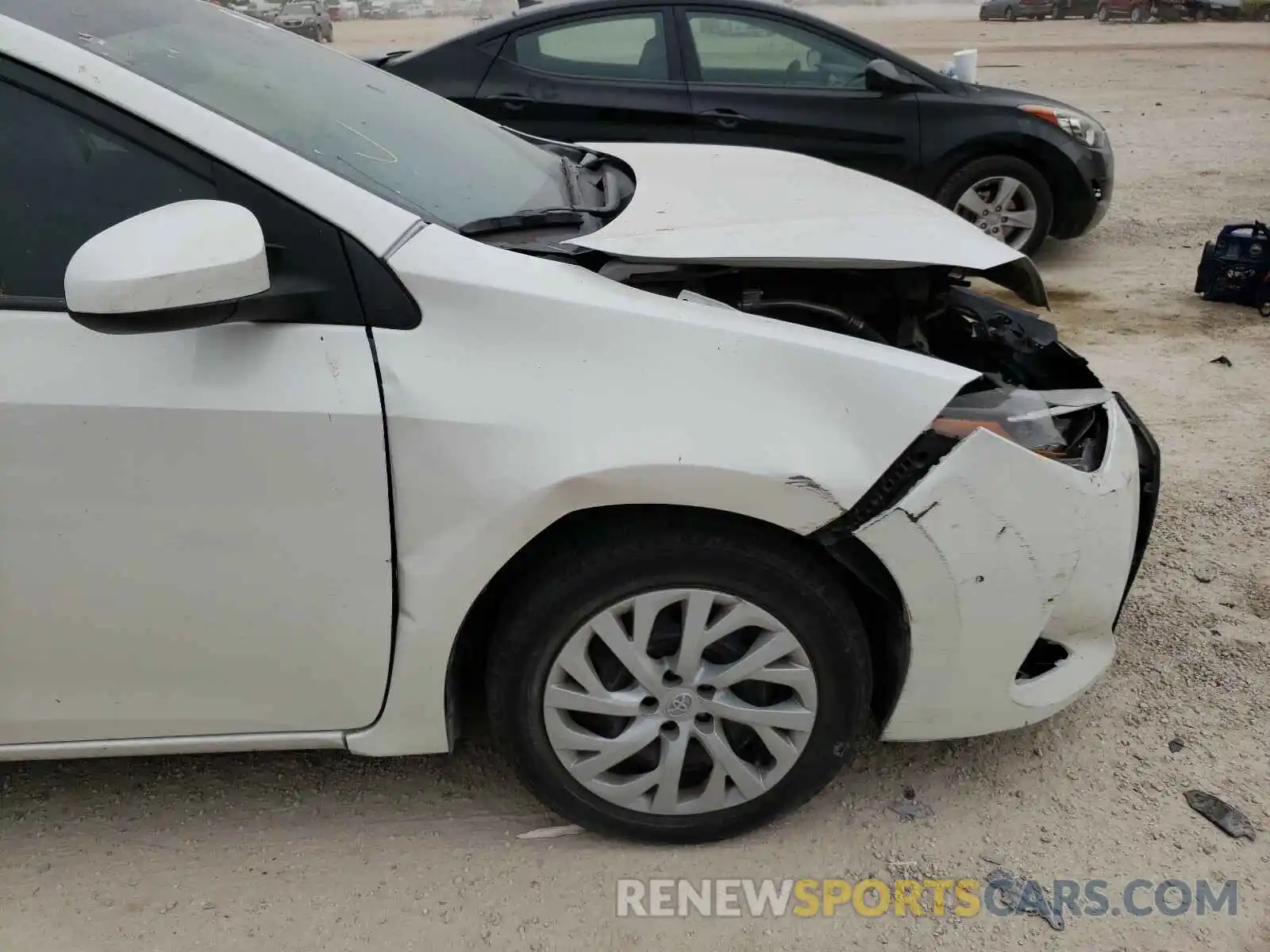 9 Photograph of a damaged car 5YFBURHE8KP857113 TOYOTA COROLLA 2019