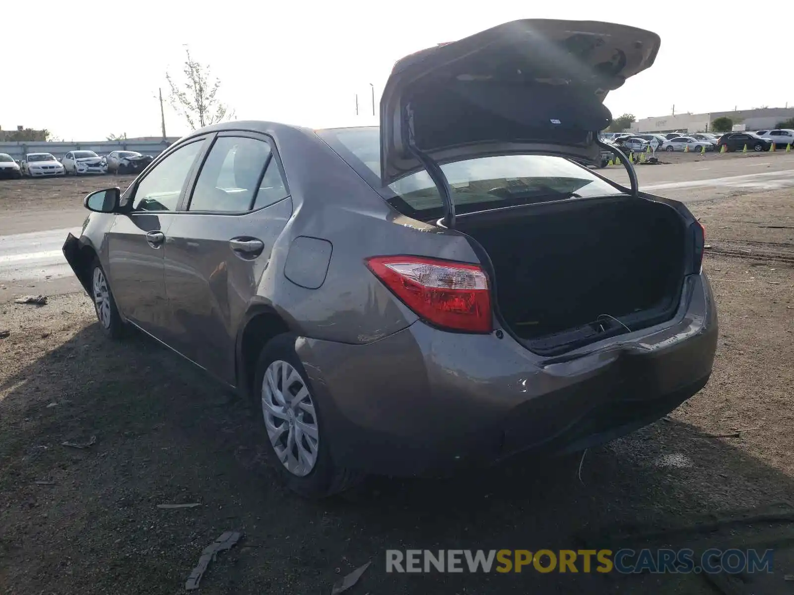 3 Photograph of a damaged car 5YFBURHE8KP858049 TOYOTA COROLLA 2019