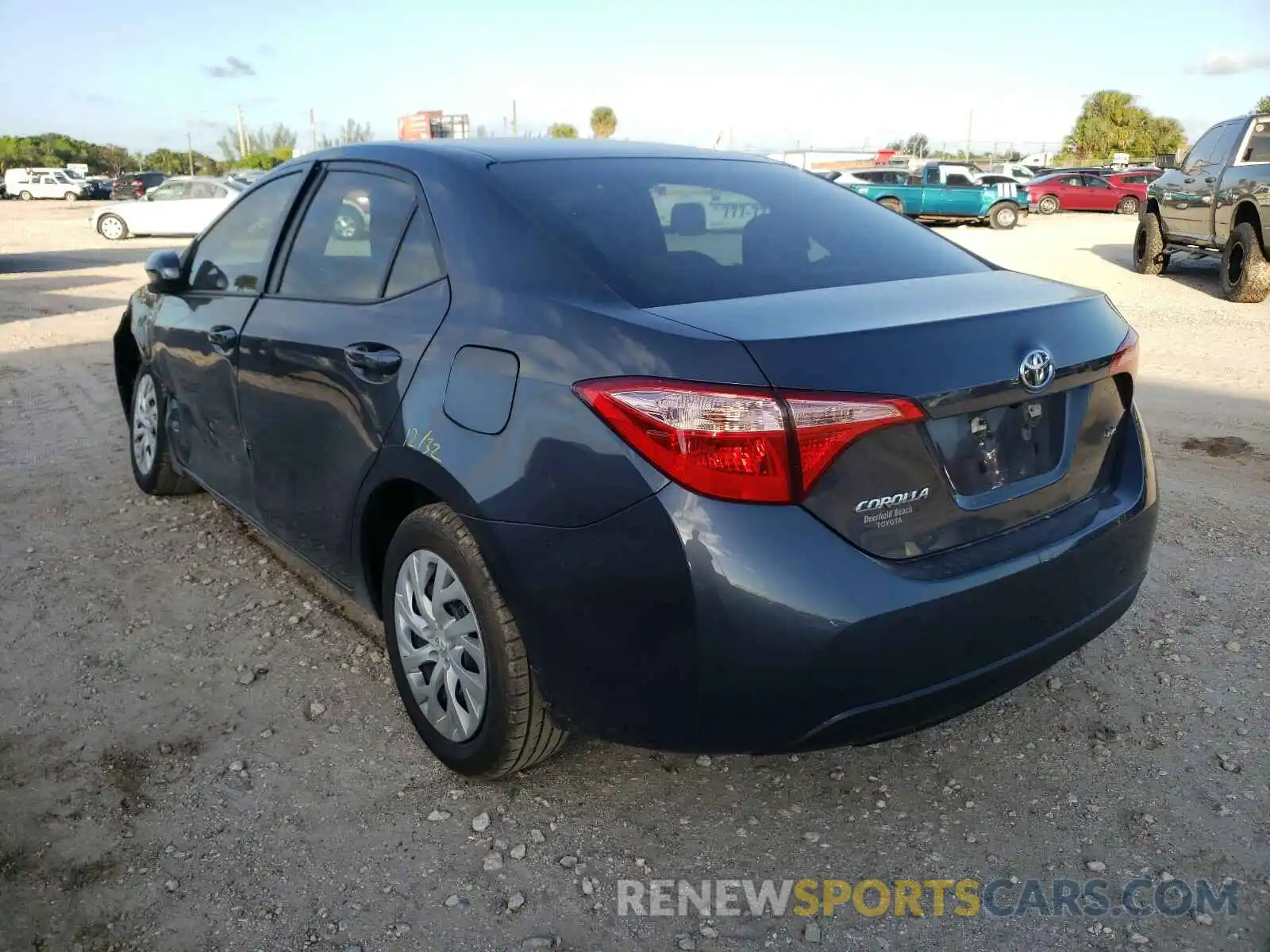 3 Photograph of a damaged car 5YFBURHE8KP858522 TOYOTA COROLLA 2019