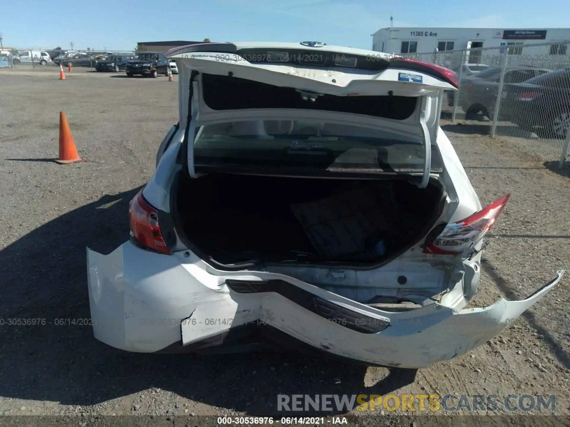 6 Photograph of a damaged car 5YFBURHE8KP861114 TOYOTA COROLLA 2019