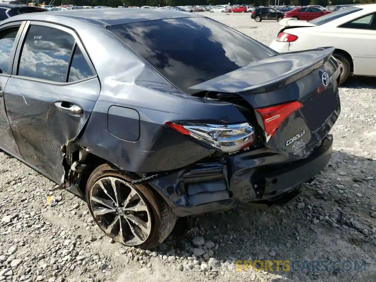 9 Photograph of a damaged car 5YFBURHE8KP861985 TOYOTA COROLLA 2019